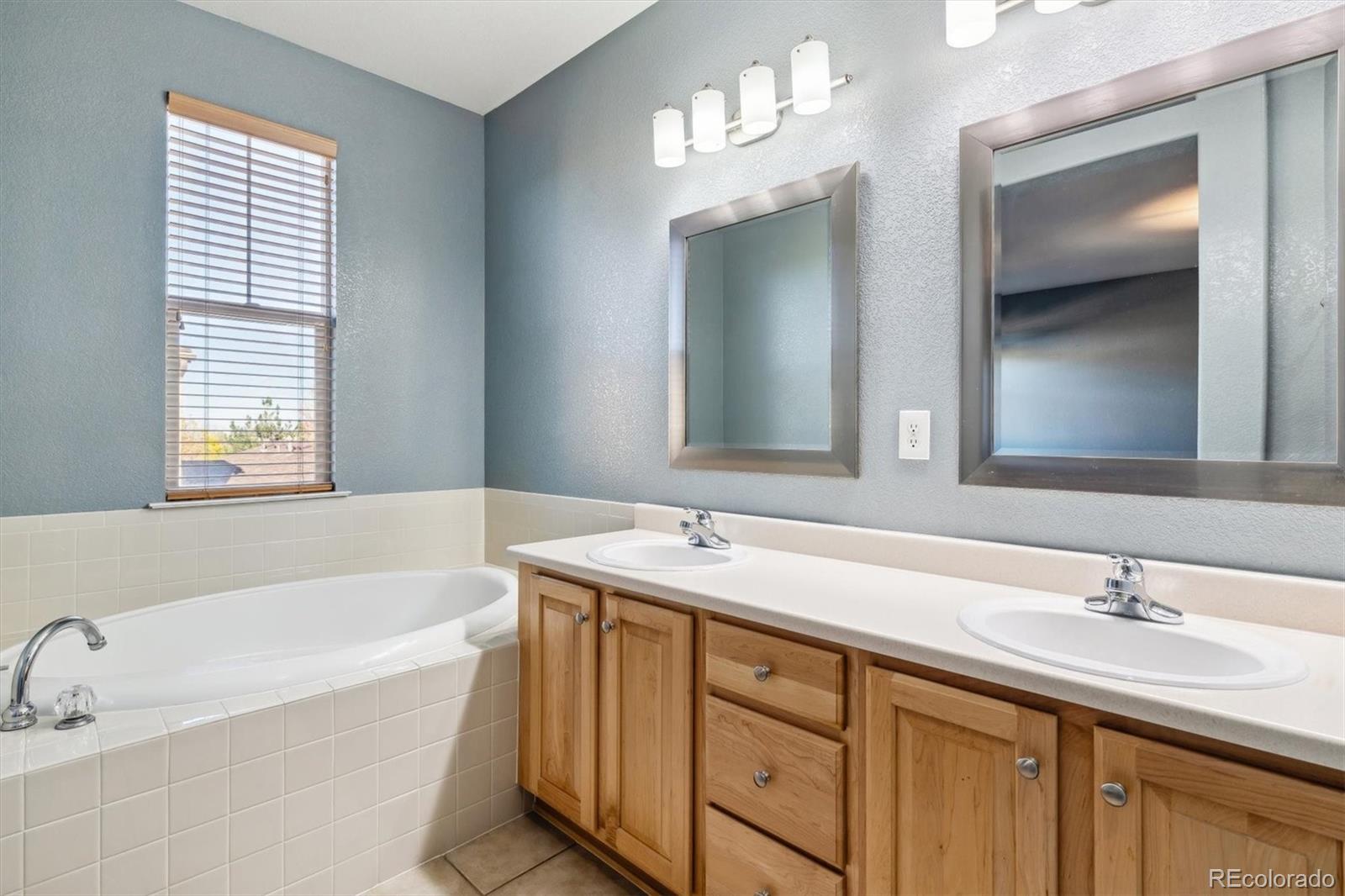 MLS Image #19 for 10548  graymont lane d,highlands ranch, Colorado