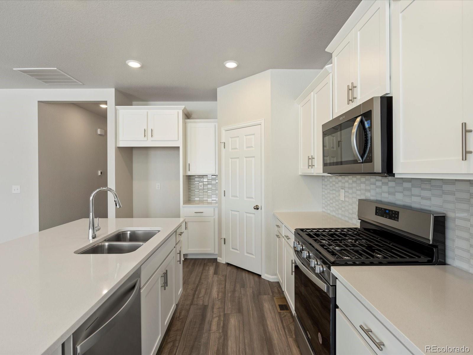 MLS Image #2 for 17354 e 91st place,commerce city, Colorado