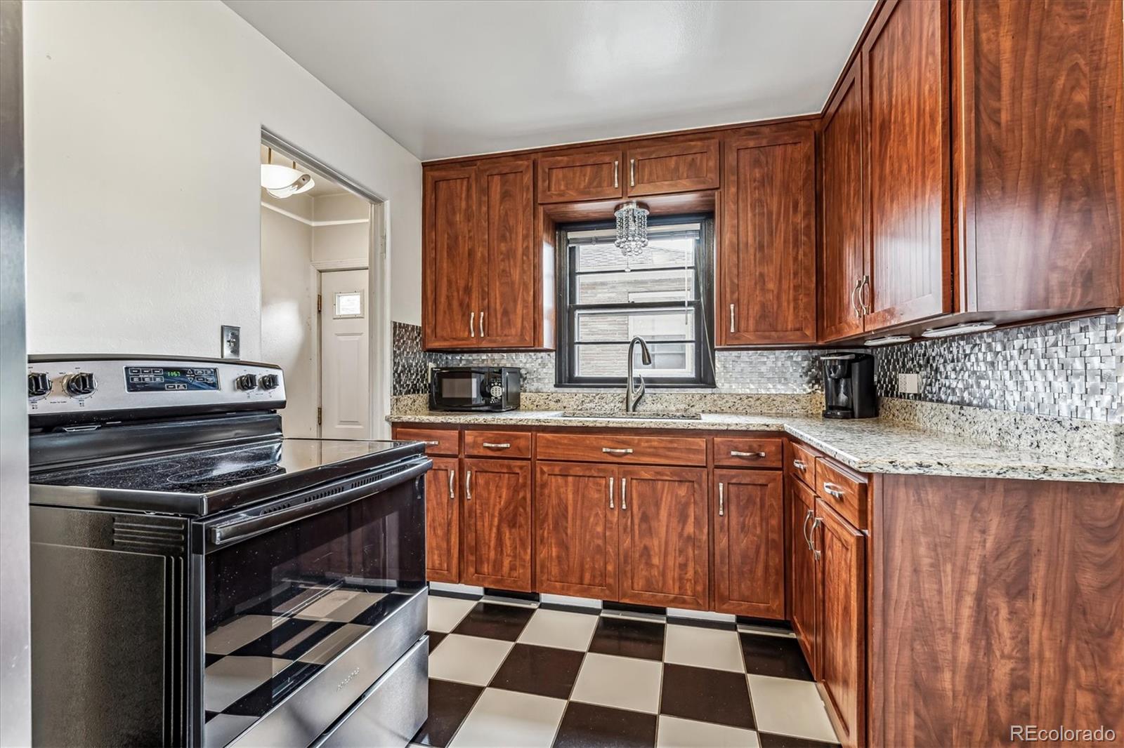 MLS Image #9 for 2965 s logan street,englewood, Colorado