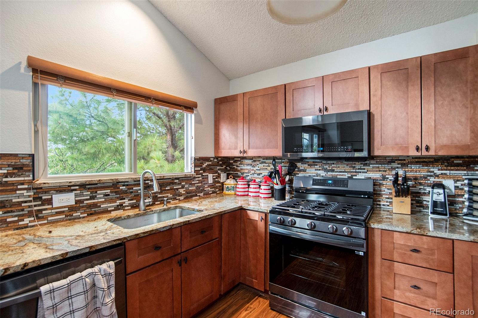 MLS Image #8 for 9451  garden court,highlands ranch, Colorado