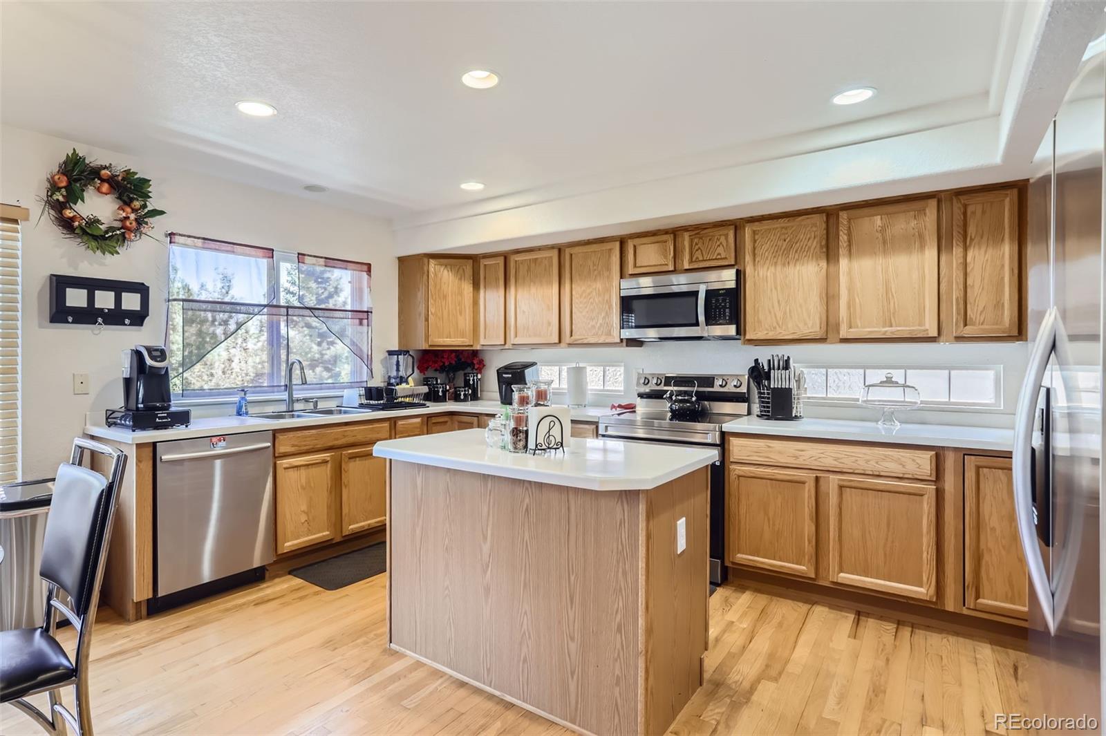 MLS Image #7 for 20363 e 48th place,denver, Colorado