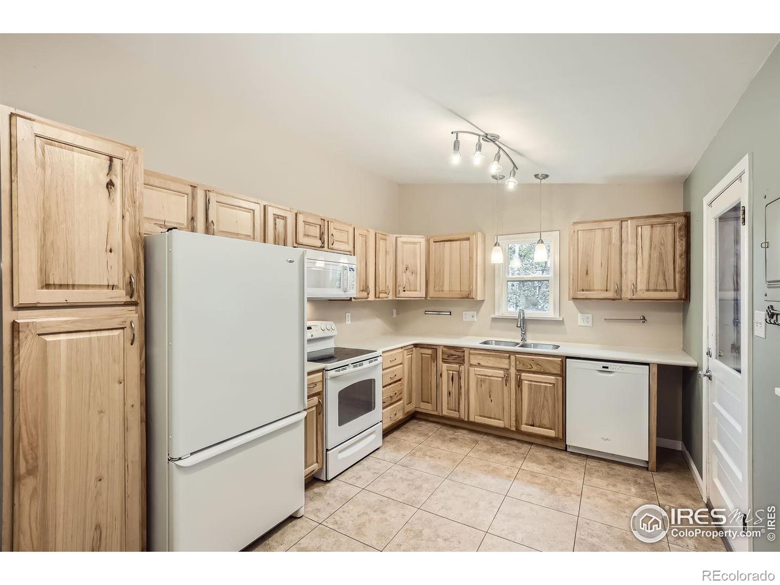 MLS Image #9 for 1320  westward drive,fort collins, Colorado