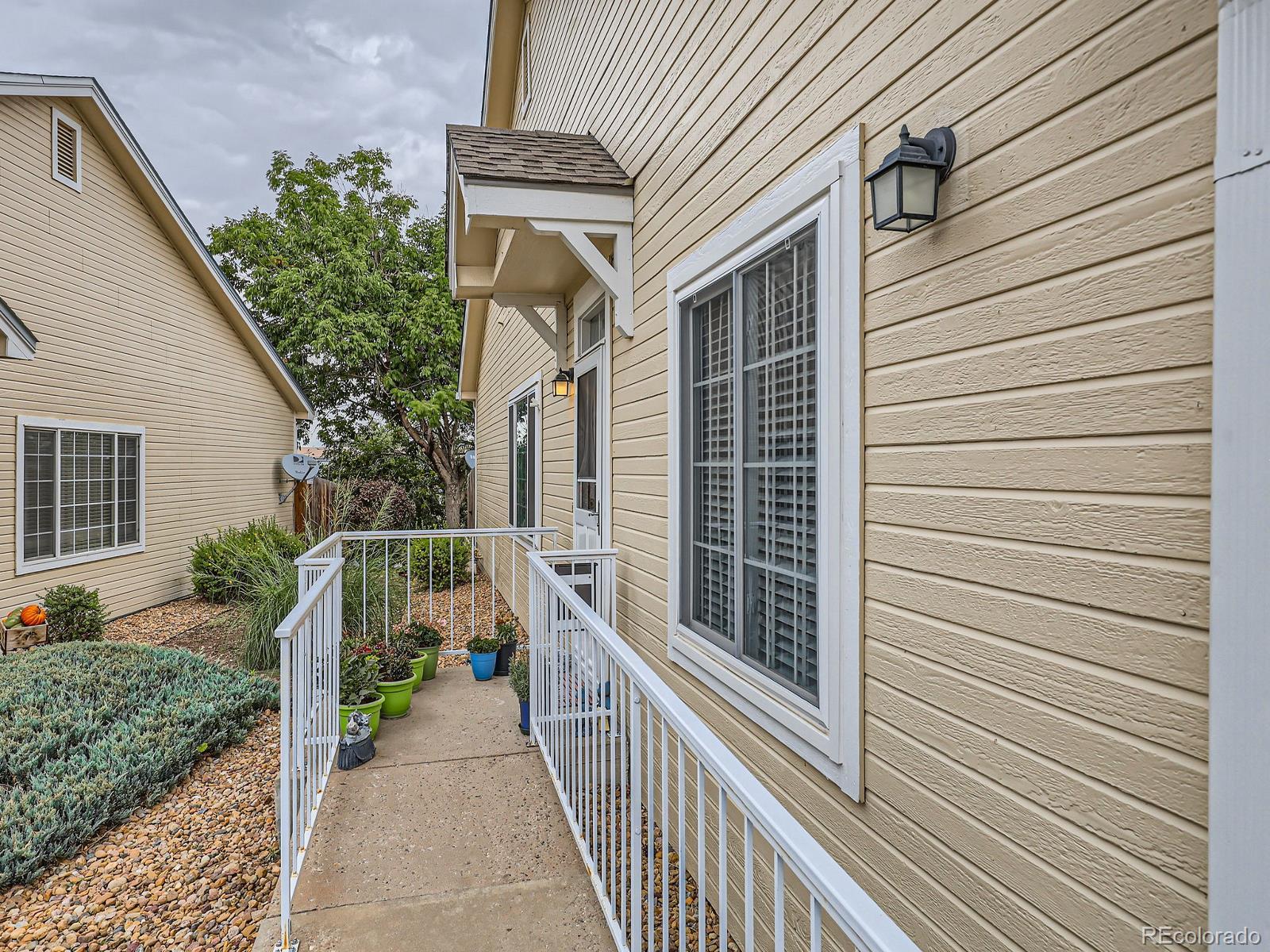 MLS Image #1 for 12221 e 2nd drive ,aurora, Colorado