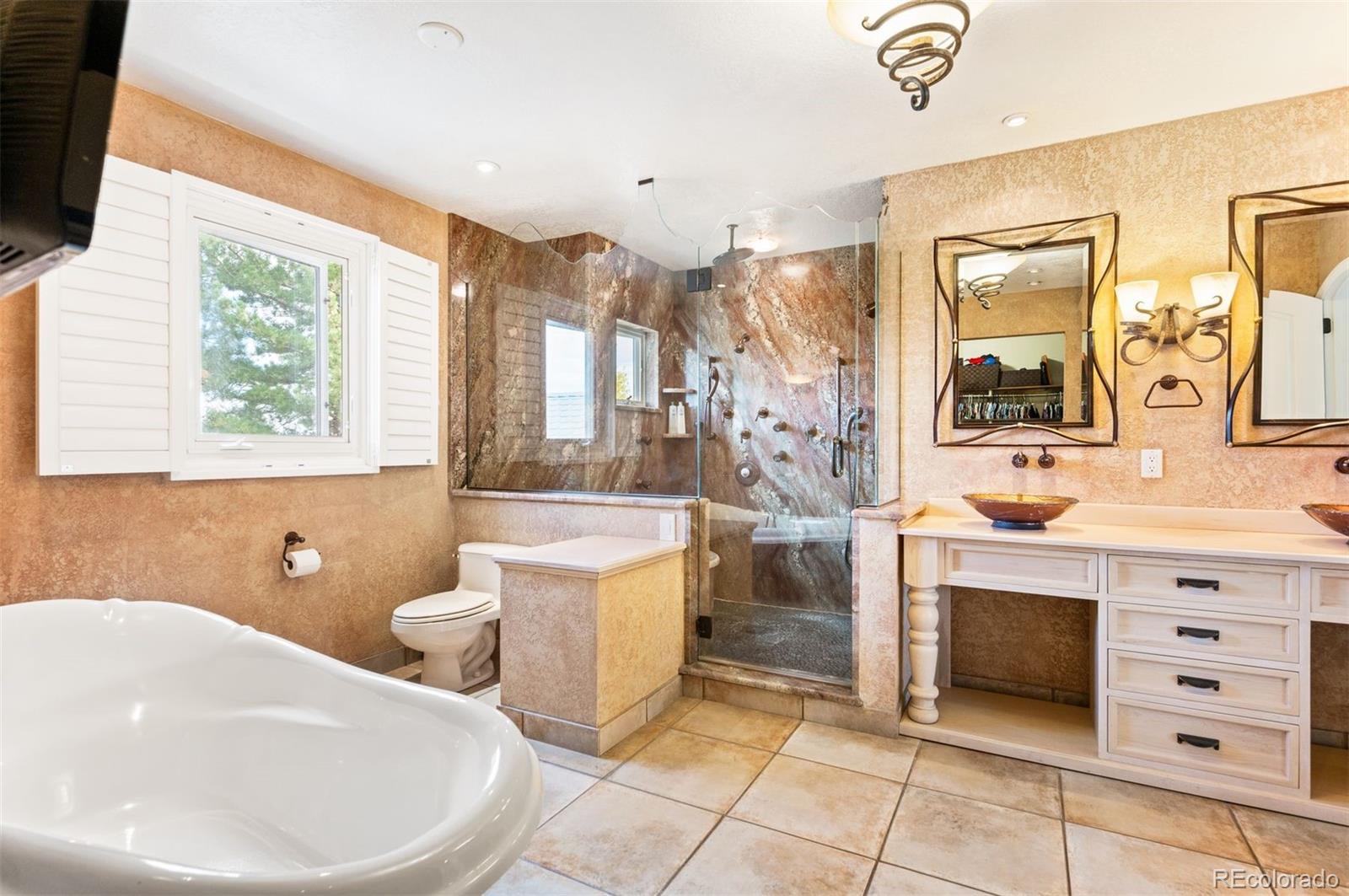 MLS Image #19 for 19052 e briarwood drive,centennial, Colorado