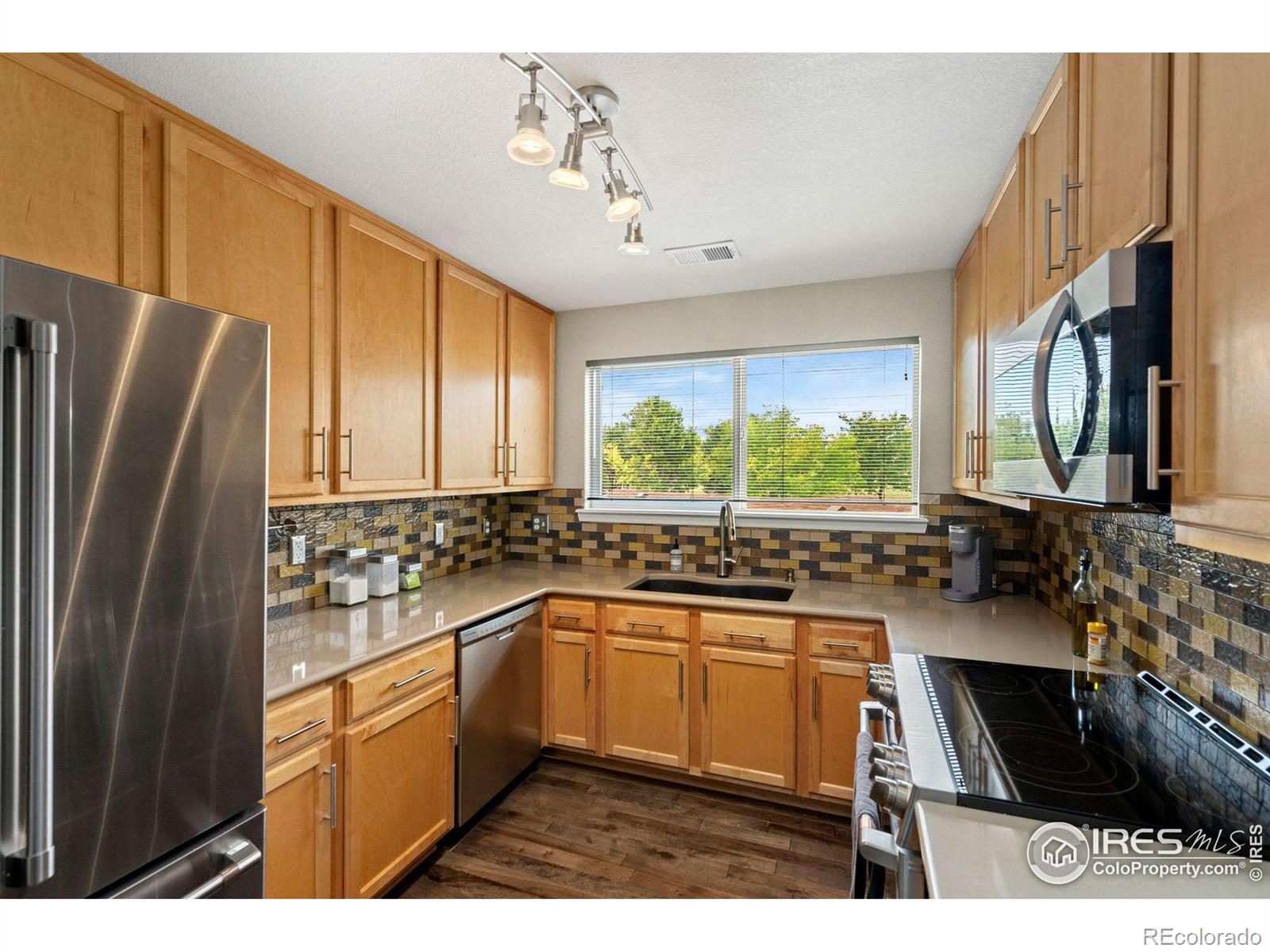 MLS Image #10 for 4635  hahns peak drive,loveland, Colorado