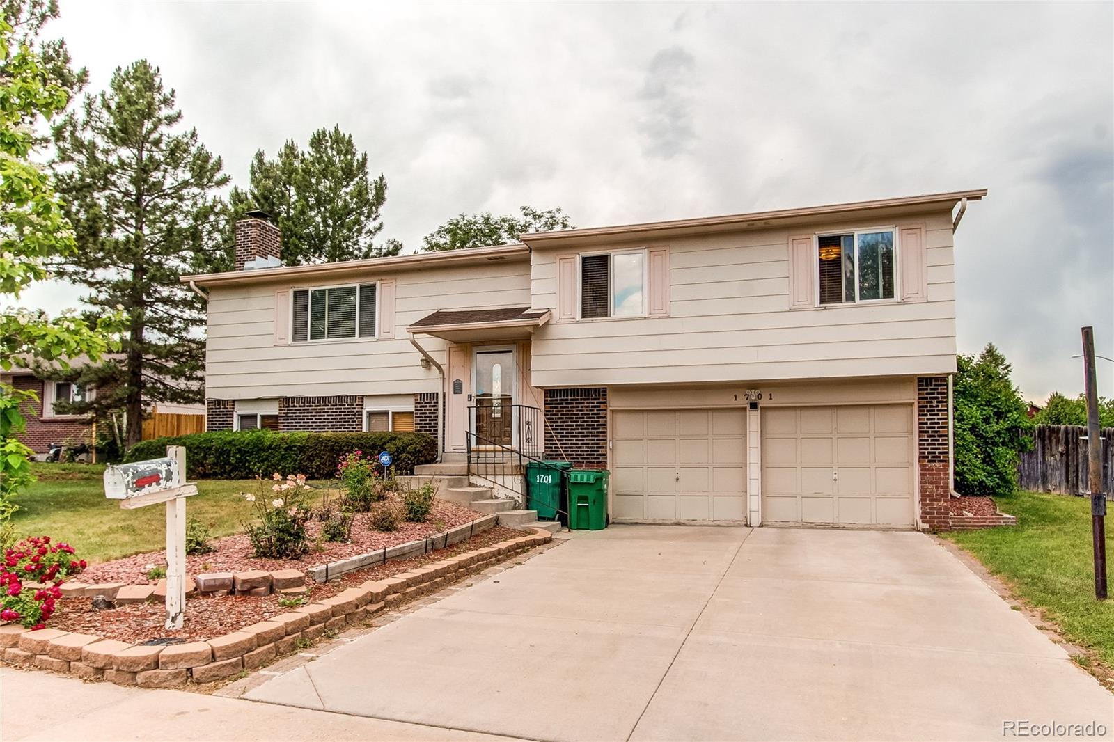 MLS Image #1 for 1701 s granby street,aurora, Colorado