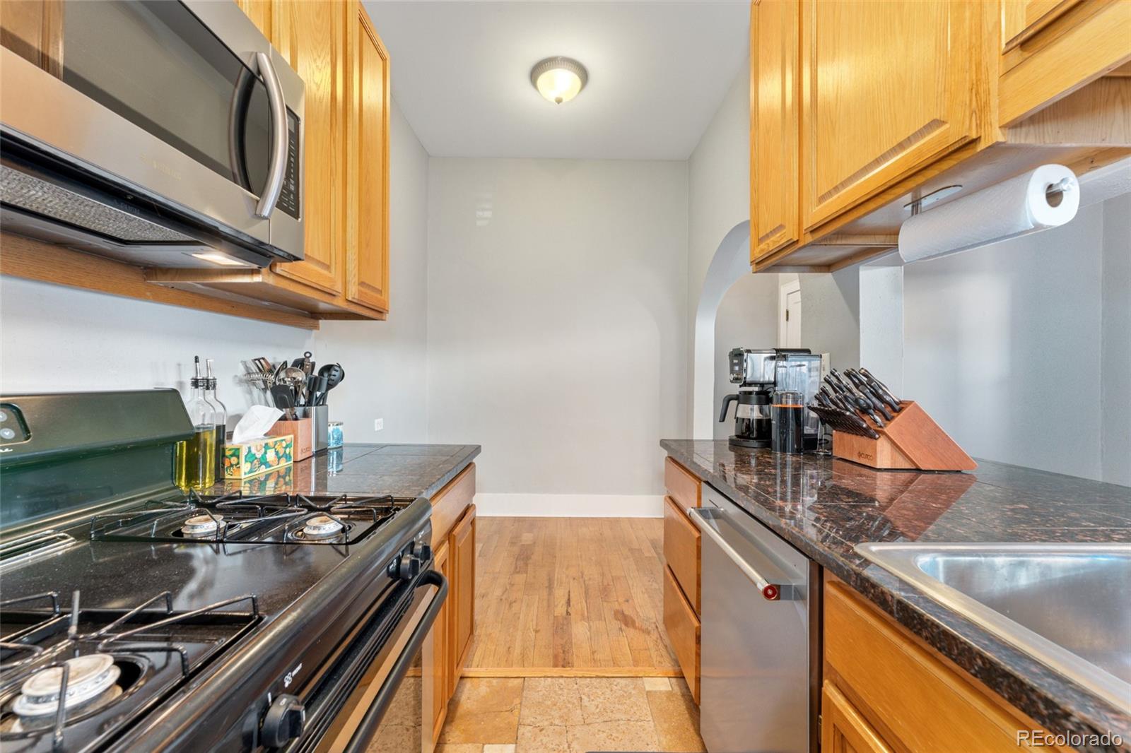 MLS Image #13 for 1640 n downing street 103,denver, Colorado