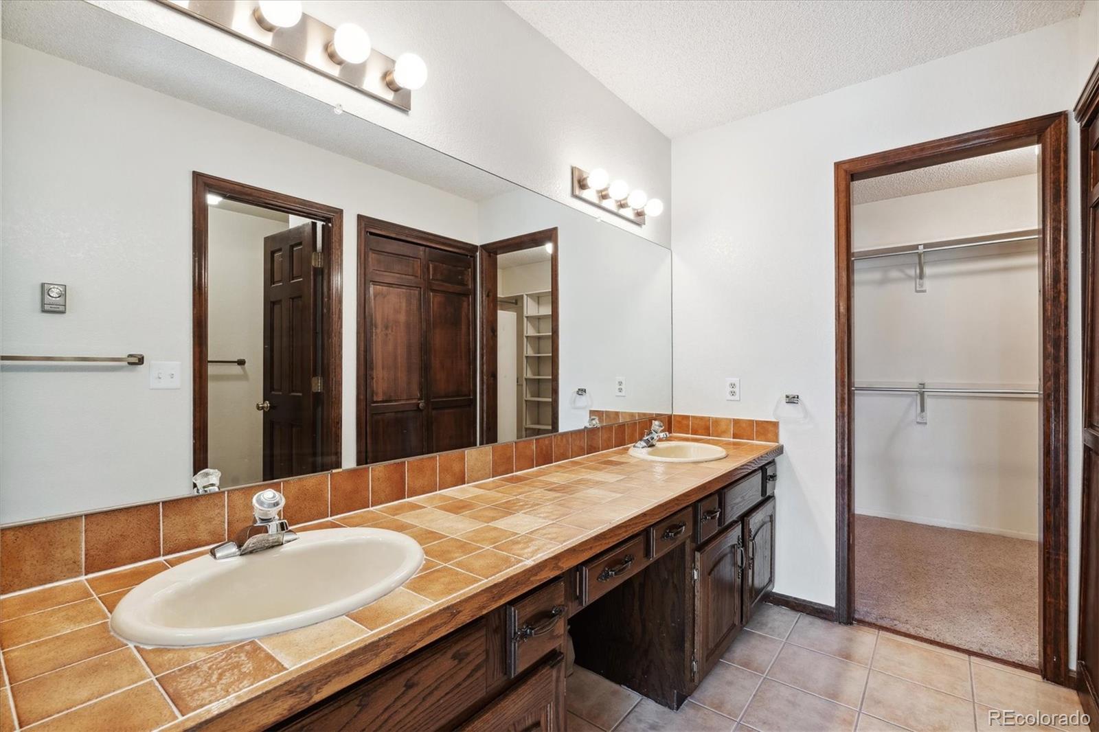 MLS Image #19 for 10506  brown fox trail,littleton, Colorado