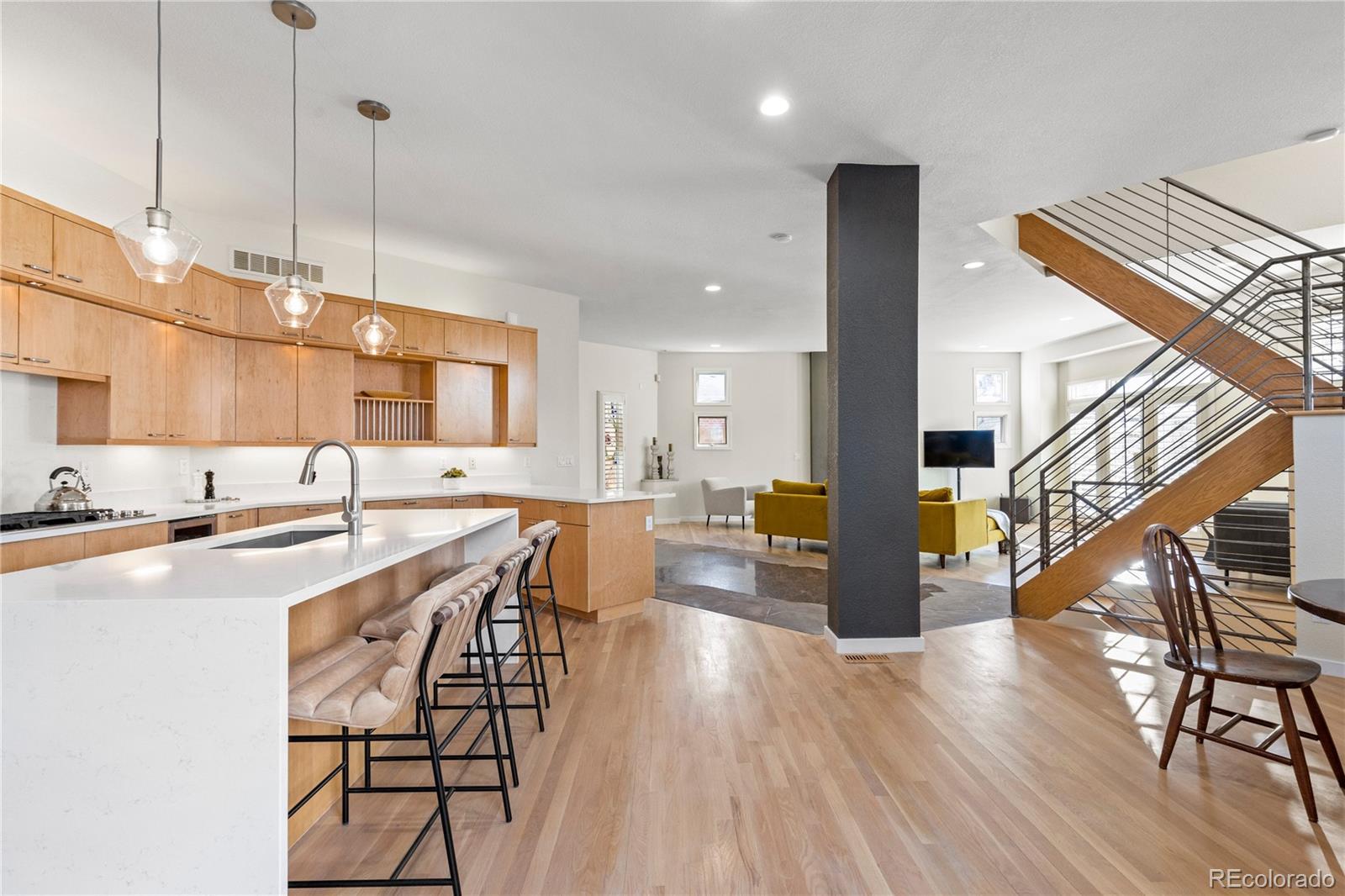 MLS Image #10 for 175  harrison street,denver, Colorado