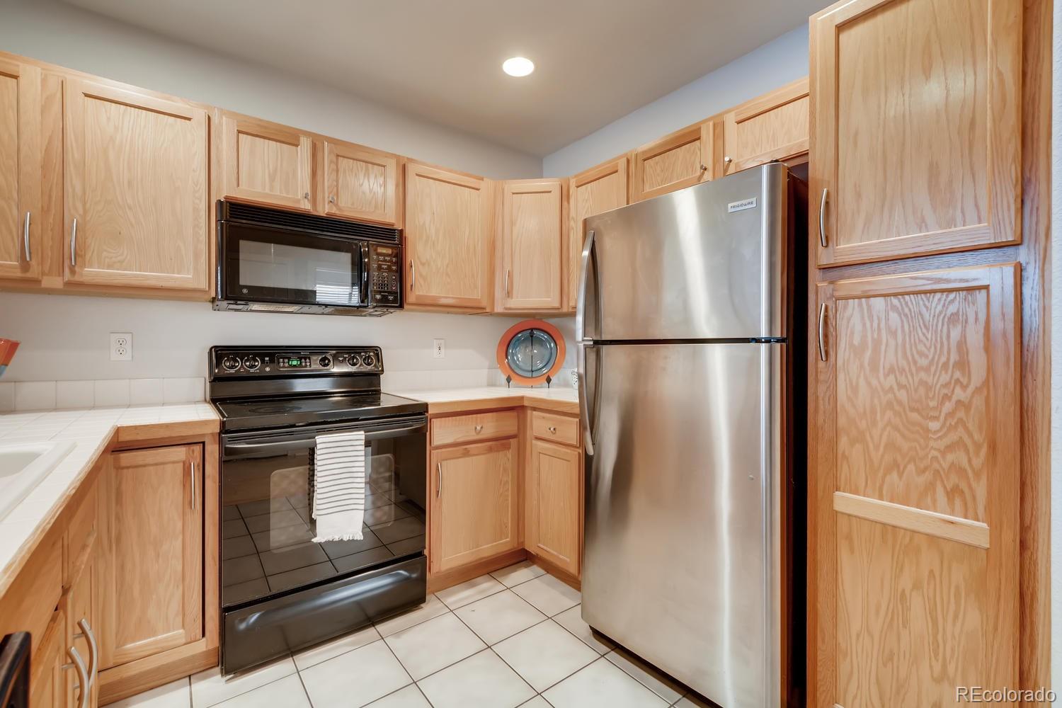 MLS Image #4 for 1747 n pearl street,denver, Colorado