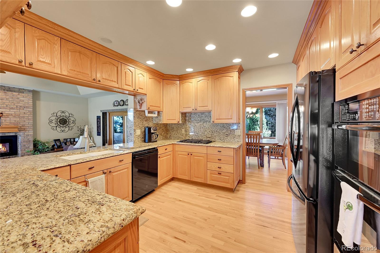 MLS Image #13 for 8136 s glencoe court,centennial, Colorado