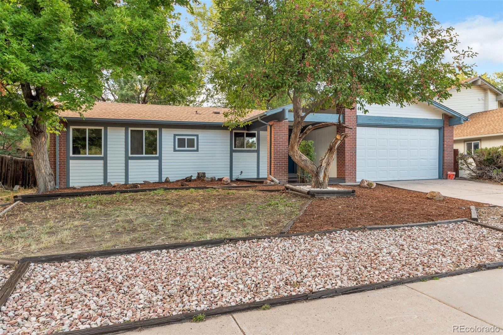 MLS Image #2 for 3754 s mission parkway,aurora, Colorado