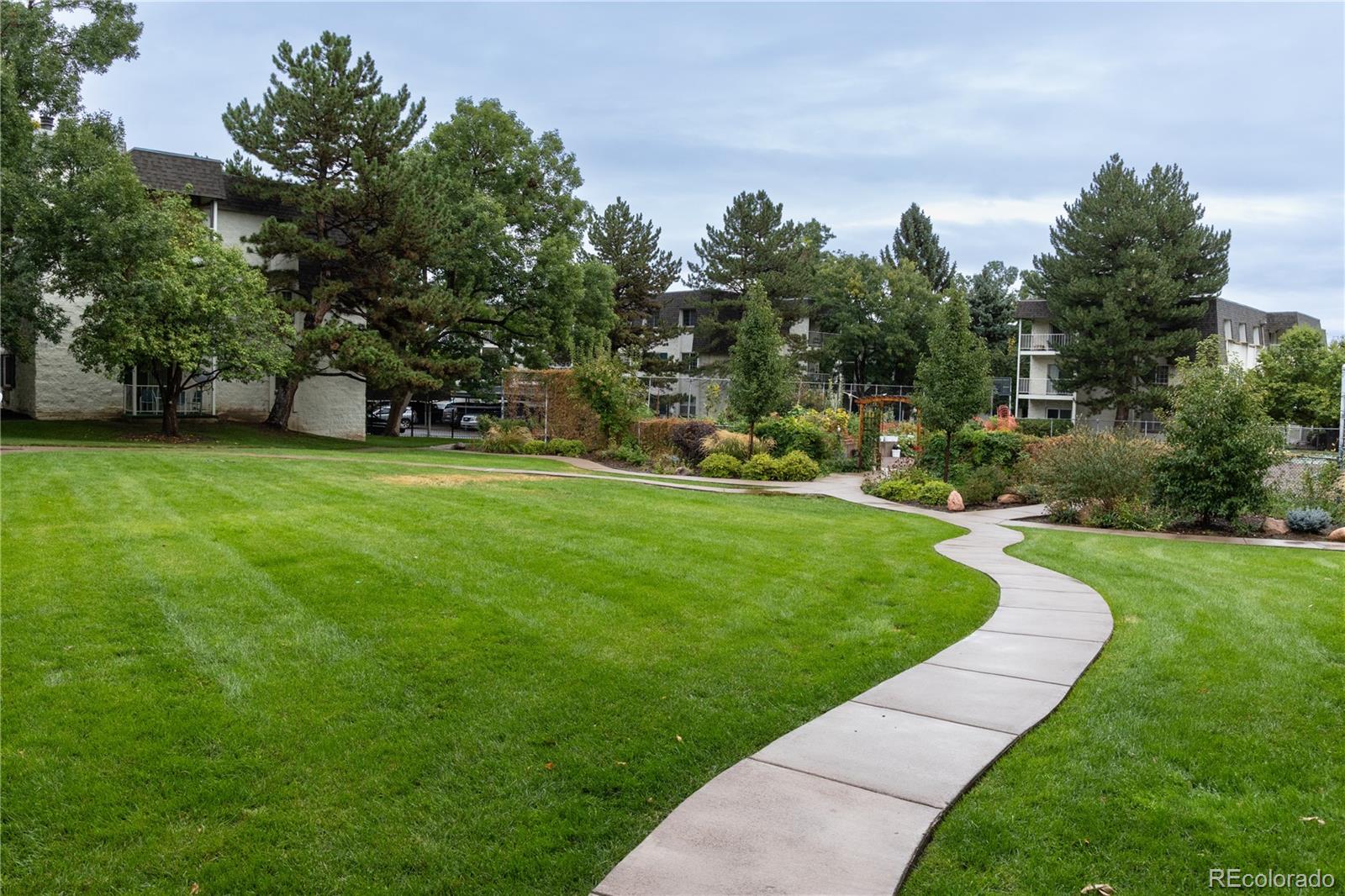 MLS Image #15 for 5995 e iliff avenue,denver, Colorado