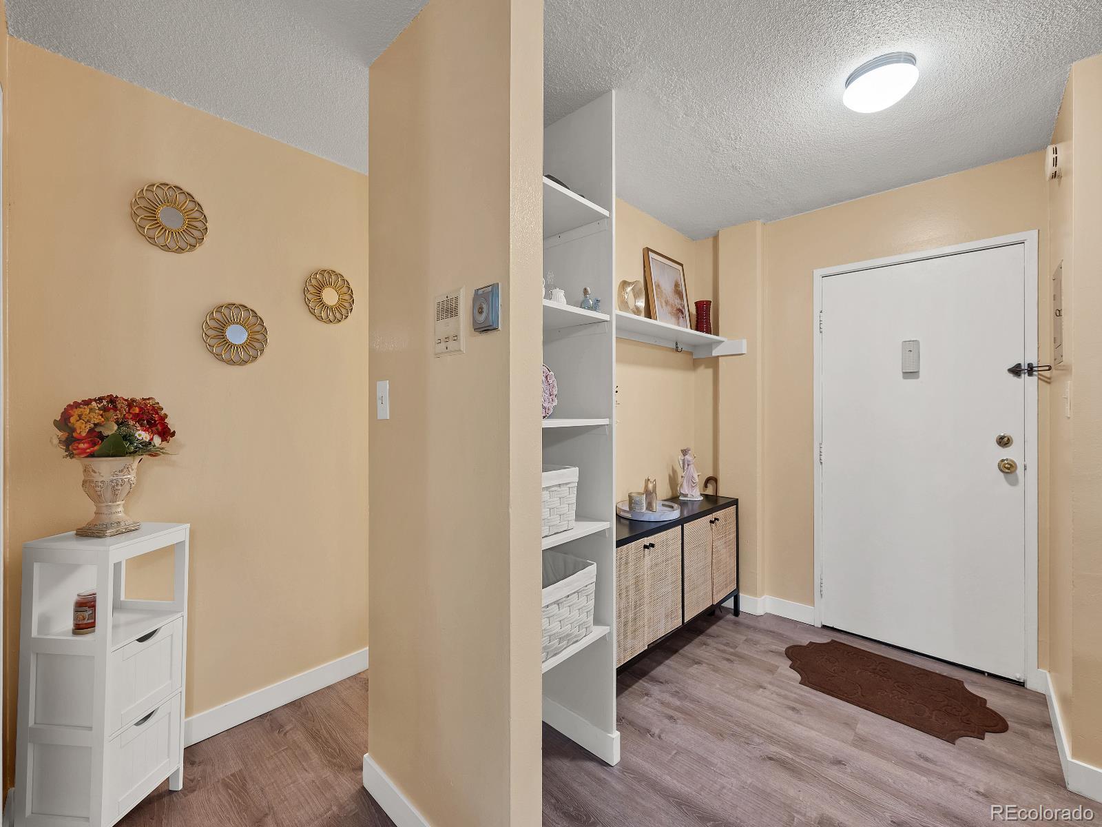 MLS Image #2 for 2281 s vaughn way,aurora, Colorado