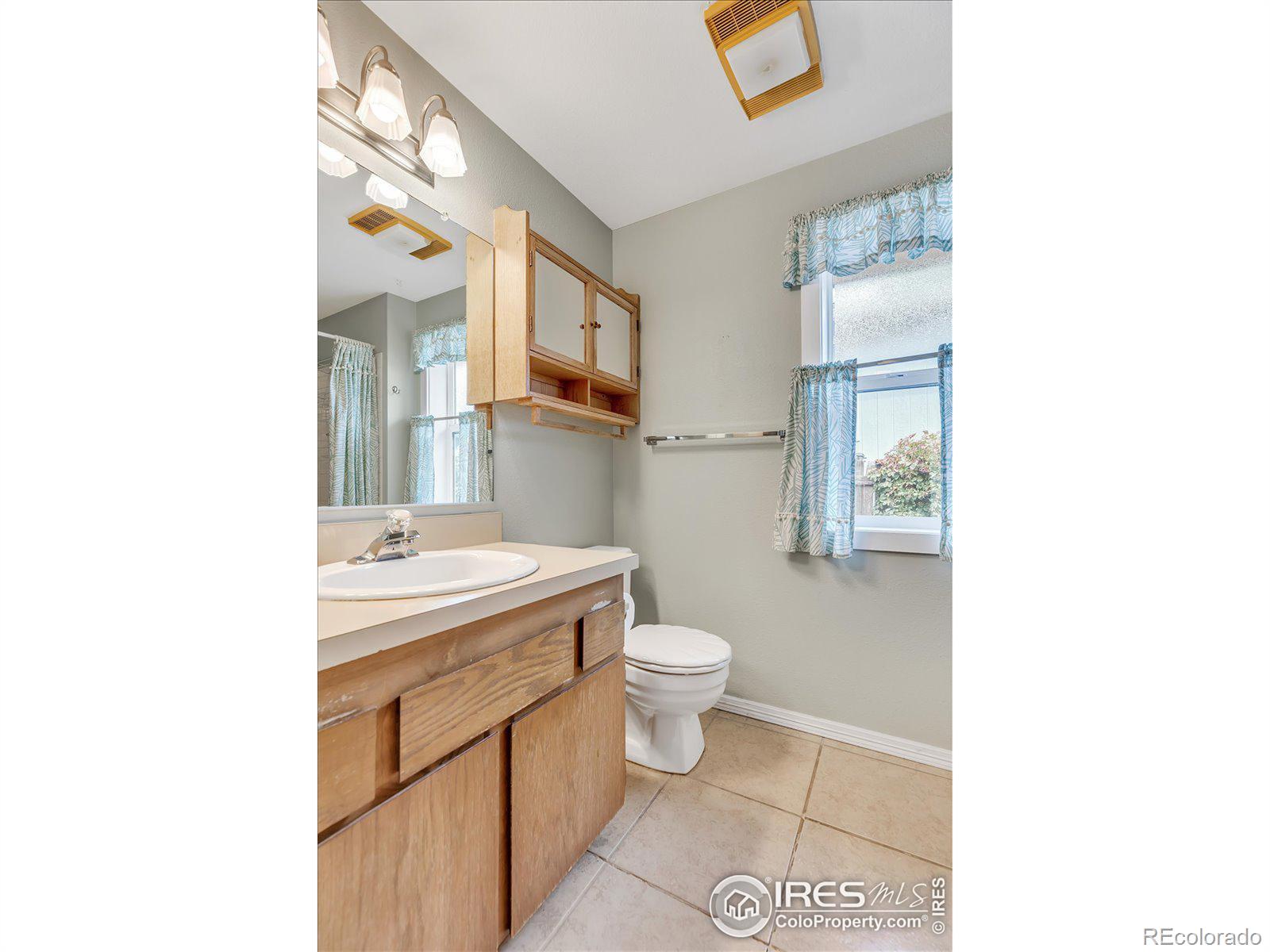 MLS Image #15 for 2852  troxell avenue,longmont, Colorado