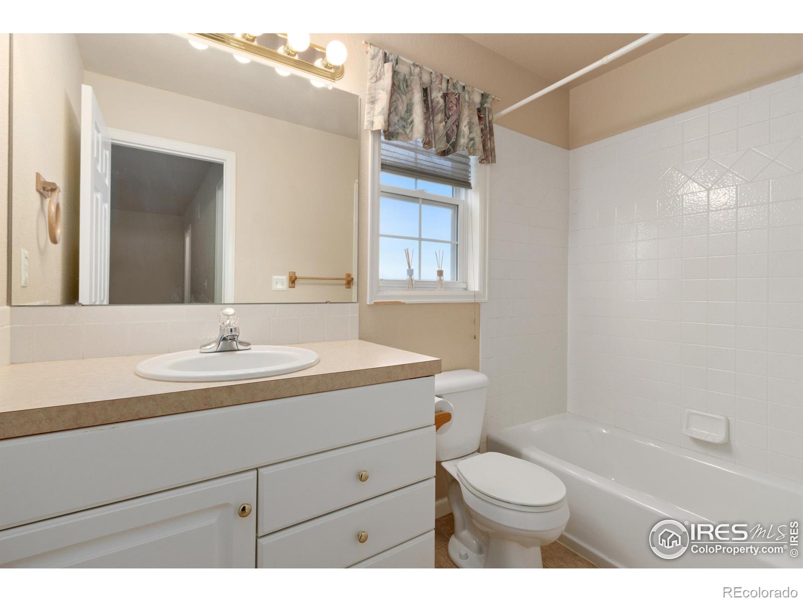 MLS Image #17 for 408  strasburg drive,fort collins, Colorado