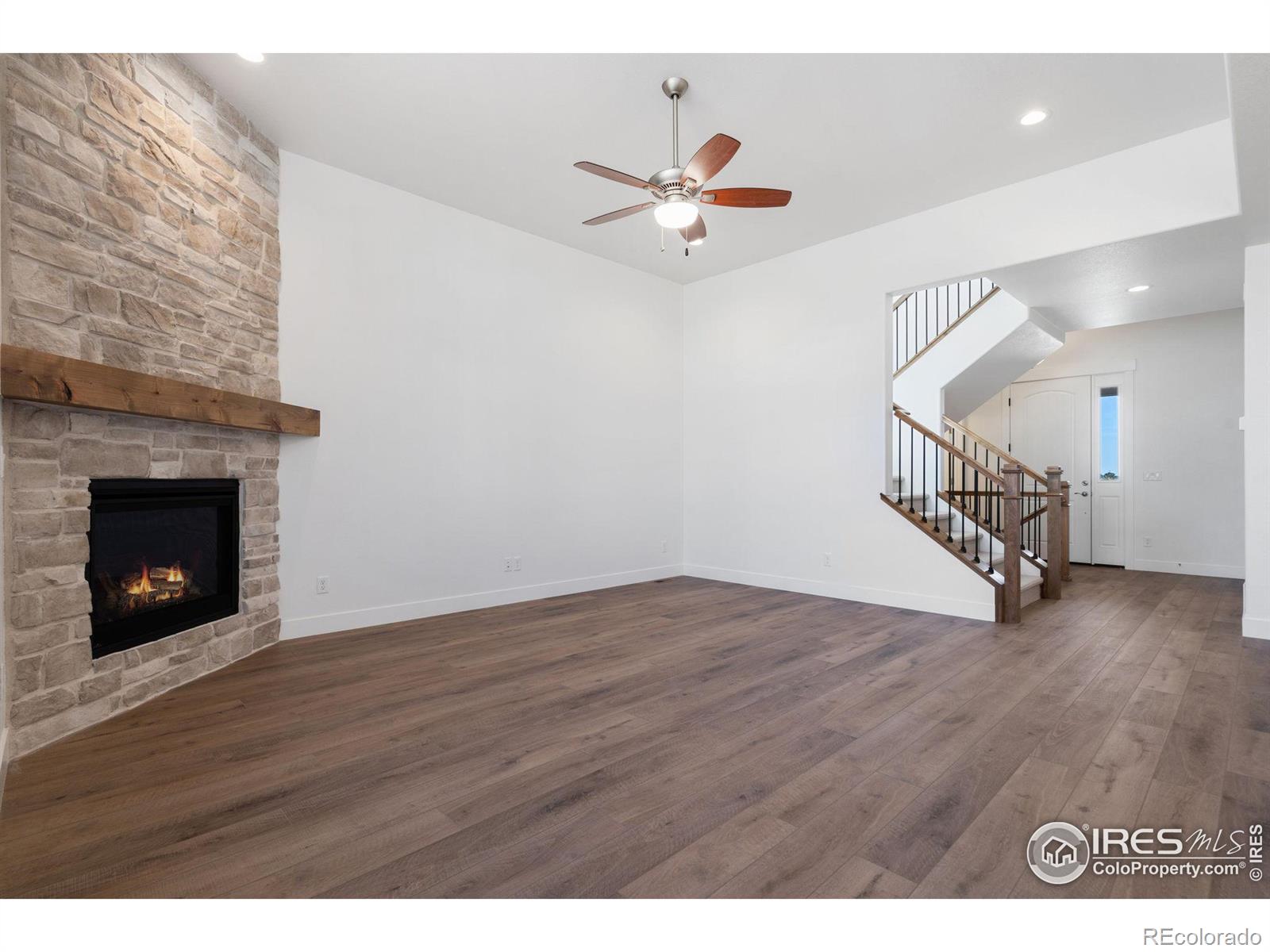 MLS Image #9 for 838  loess lane,windsor, Colorado