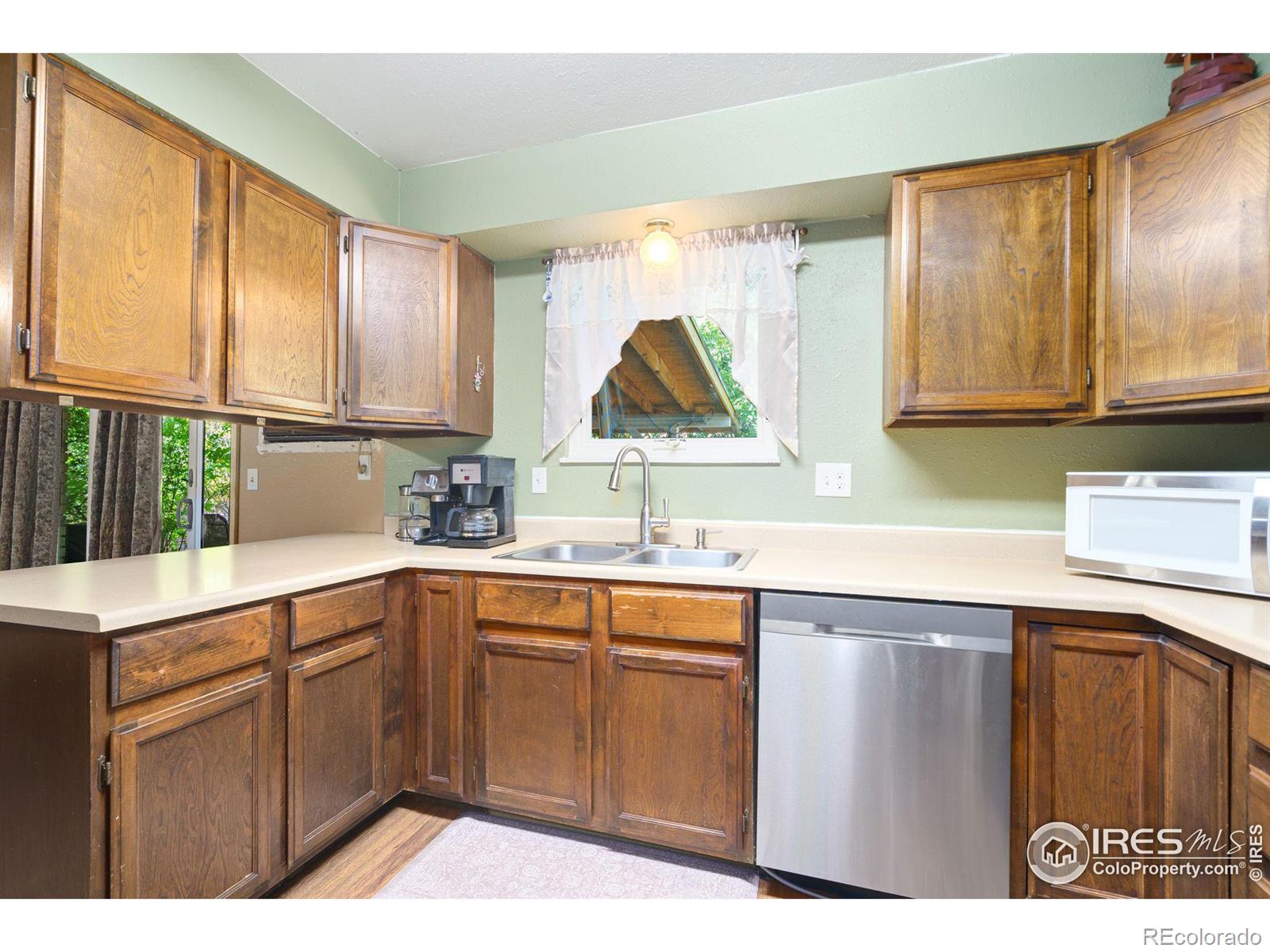 MLS Image #8 for 2333  greeley drive,loveland, Colorado