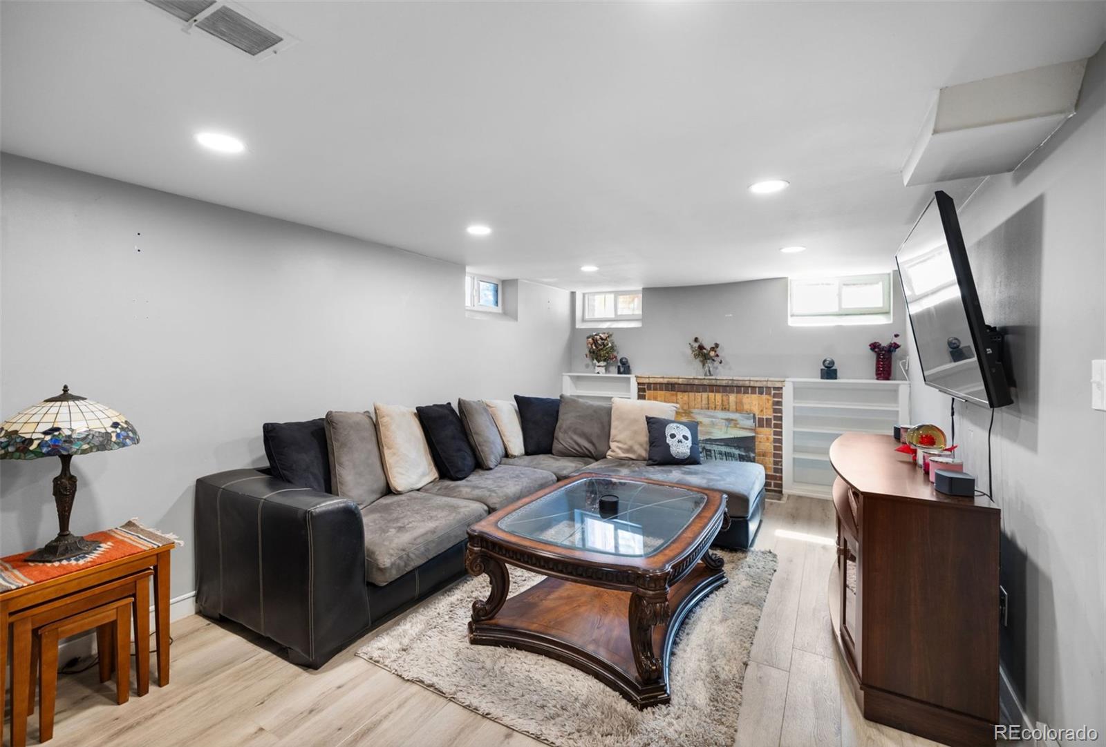 MLS Image #20 for 2371  locust street,denver, Colorado