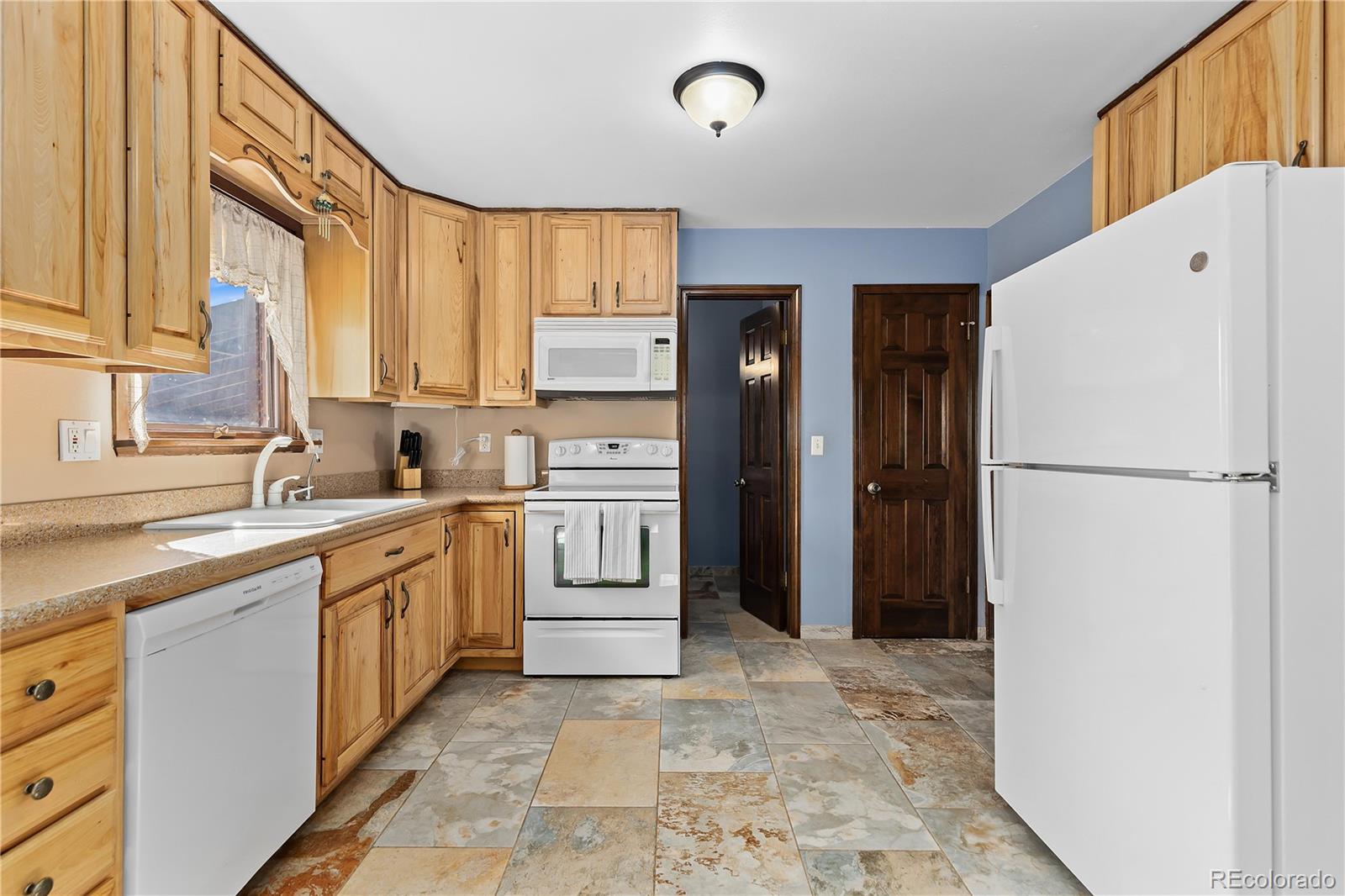 MLS Image #10 for 886  coronado drive,sedalia, Colorado