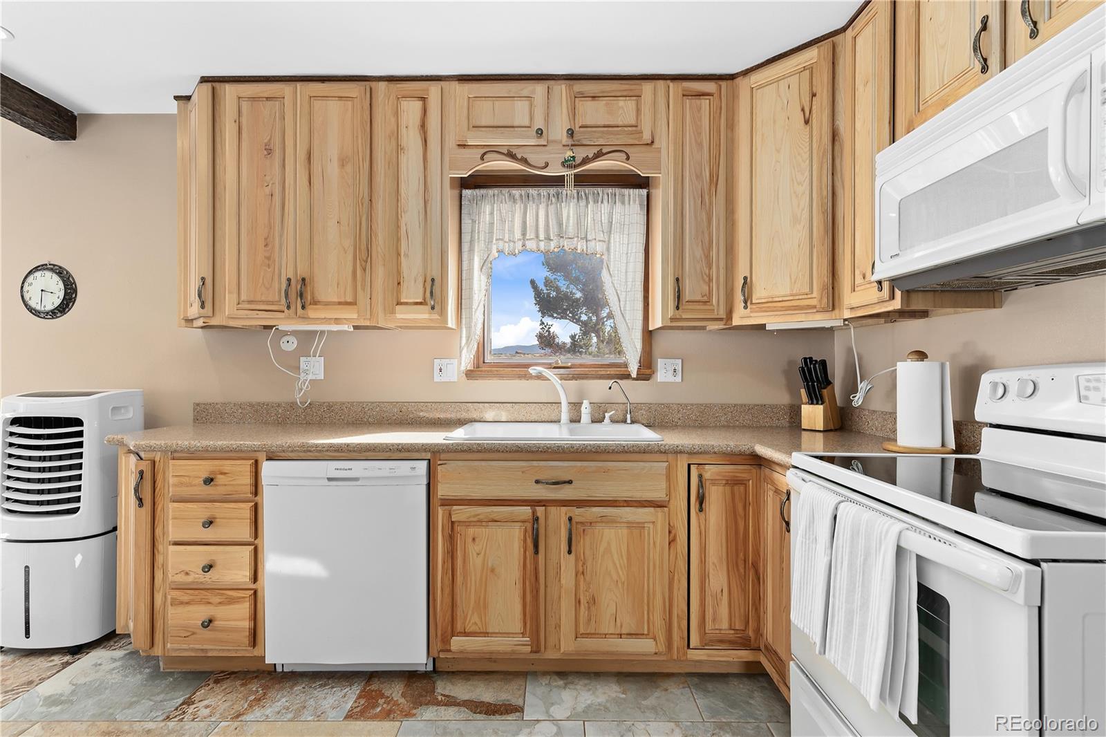 MLS Image #12 for 886  coronado drive,sedalia, Colorado