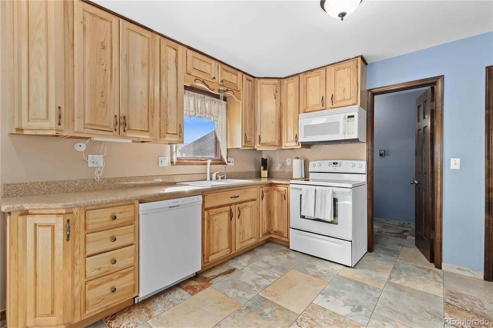 MLS Image #9 for 886  coronado drive,sedalia, Colorado