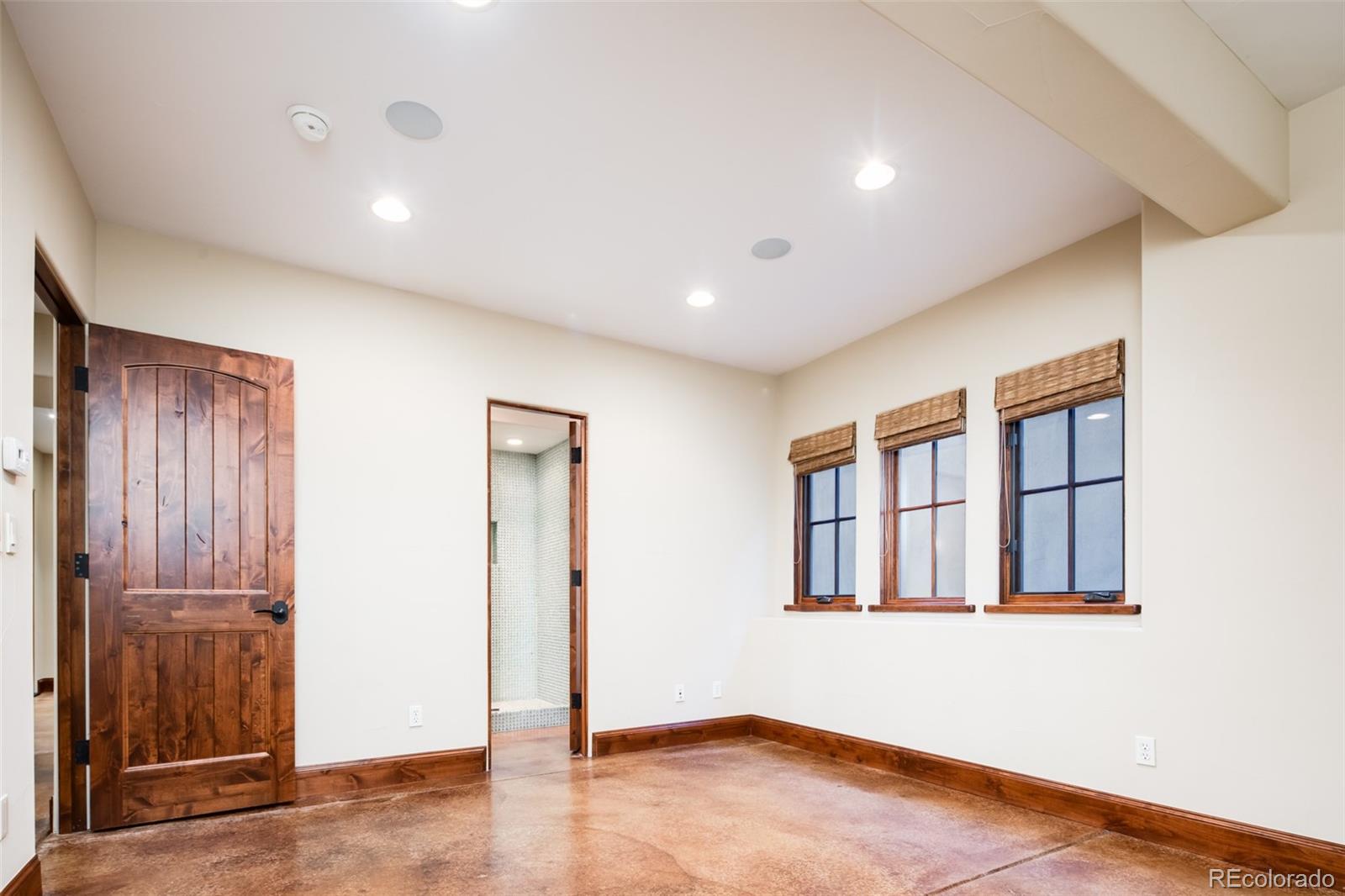 MLS Image #39 for 2435 s milwaukee street,denver, Colorado