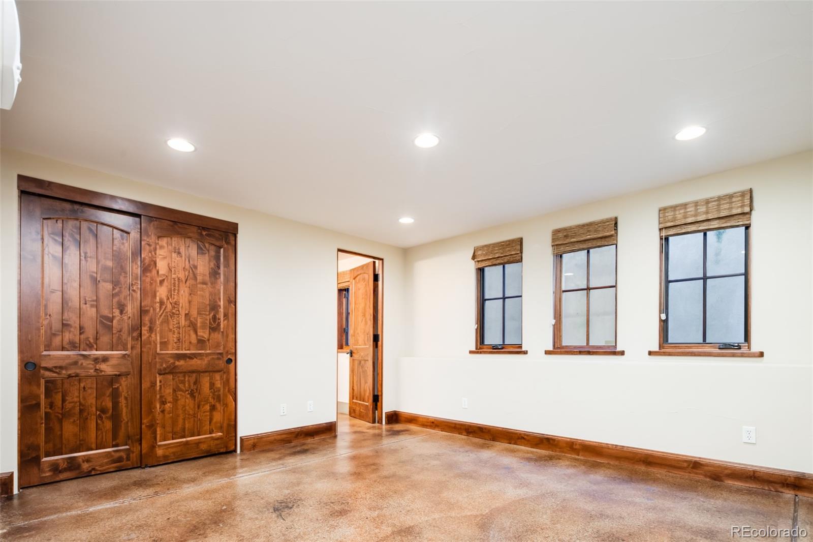 MLS Image #42 for 2435 s milwaukee street,denver, Colorado