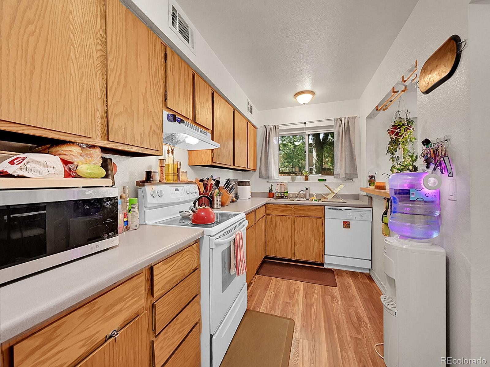 MLS Image #11 for 1323 s sable boulevard,aurora, Colorado