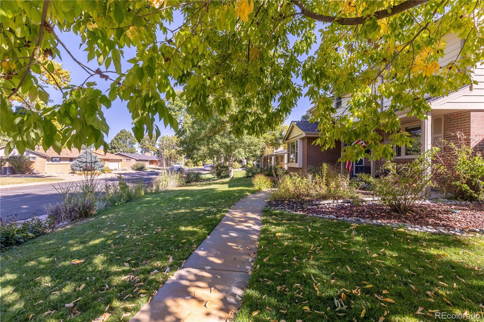 MLS Image #3 for 6906 s sycamore street,littleton, Colorado