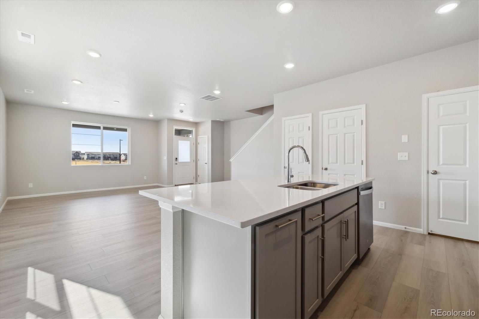 MLS Image #10 for 20969 e 65th avenue,aurora, Colorado