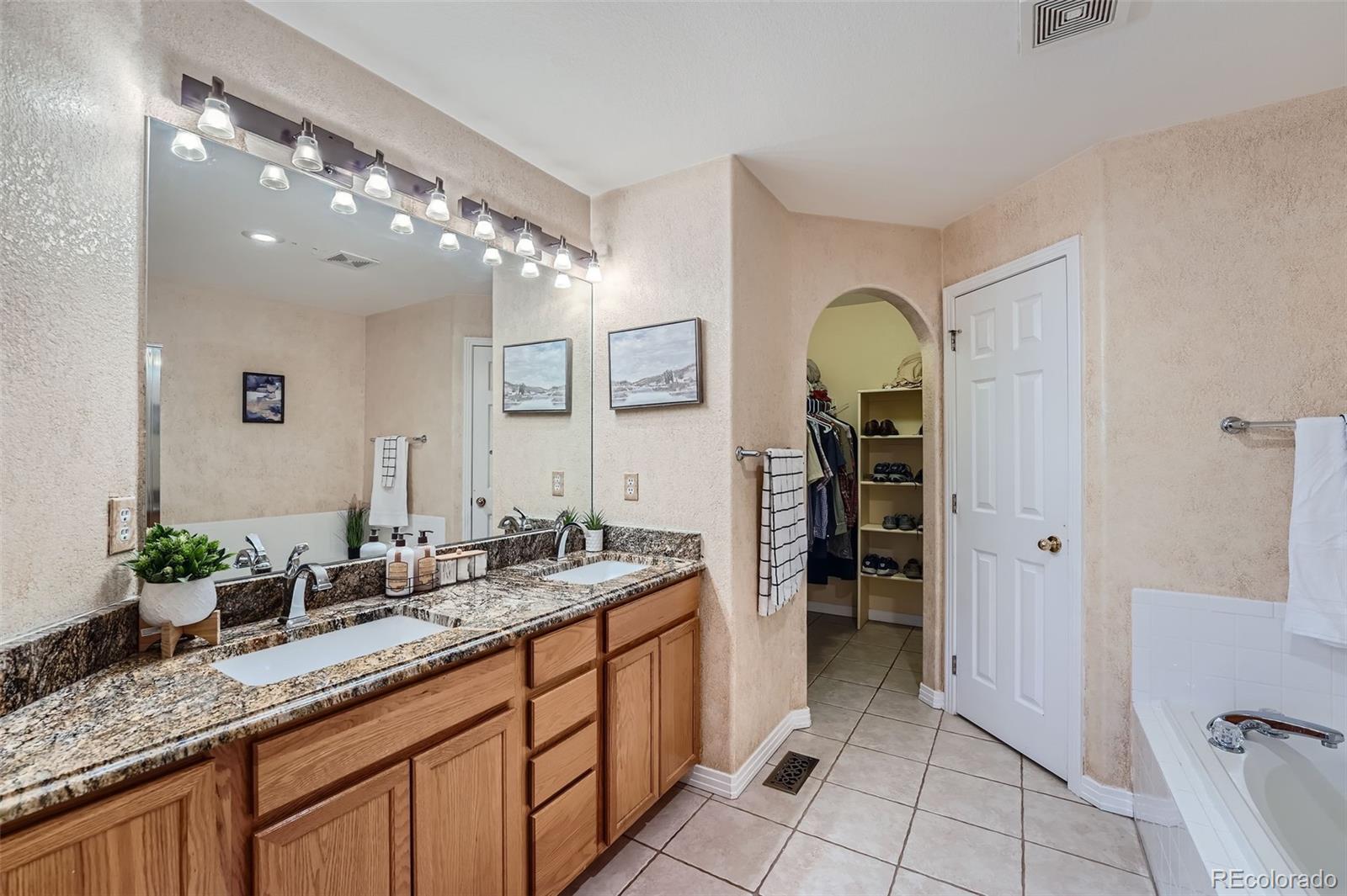 MLS Image #24 for 2417 s racine way,aurora, Colorado