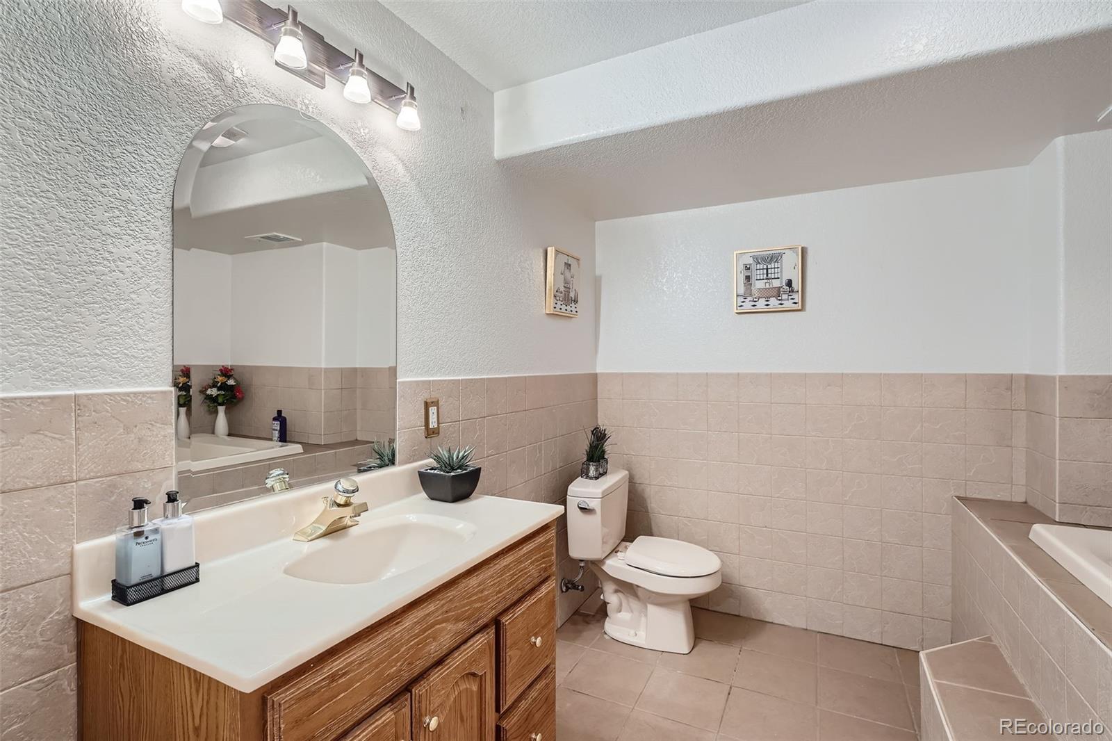 MLS Image #36 for 2417 s racine way,aurora, Colorado