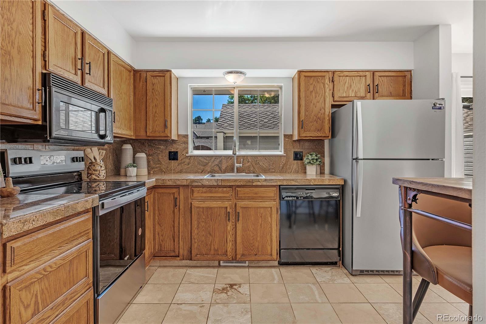 MLS Image #7 for 7069 e briarwood circle,centennial, Colorado