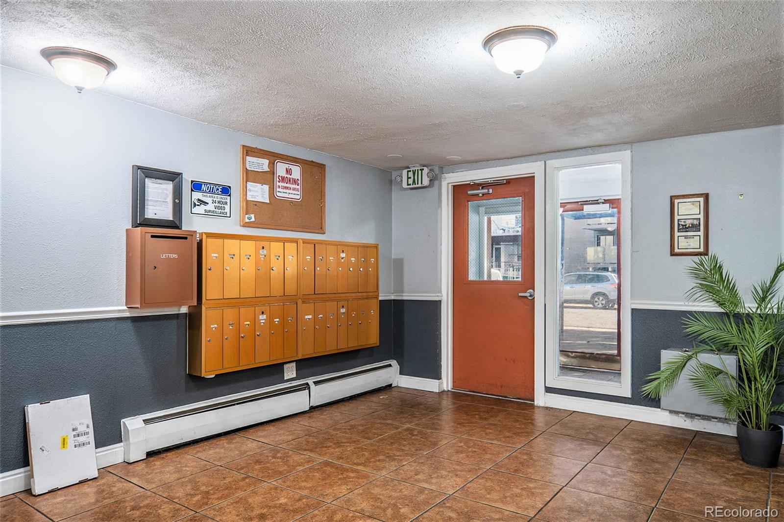 MLS Image #4 for 801 n pennsylvania street,denver, Colorado