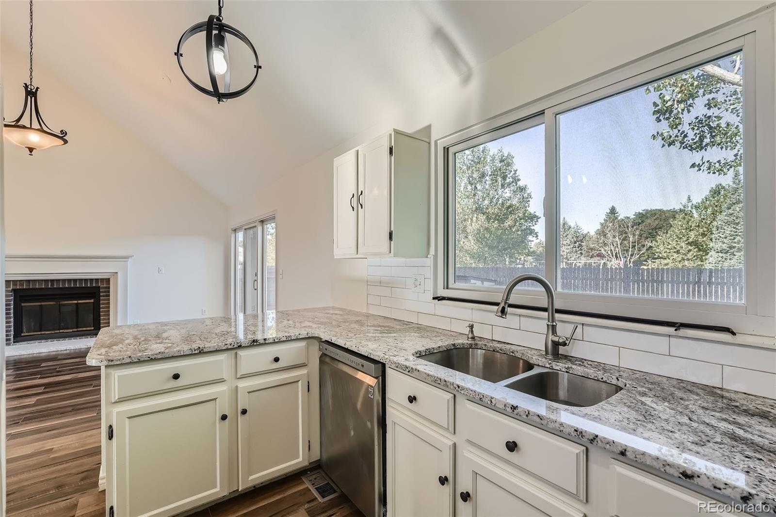 MLS Image #3 for 20759 e 44th avenue,denver, Colorado