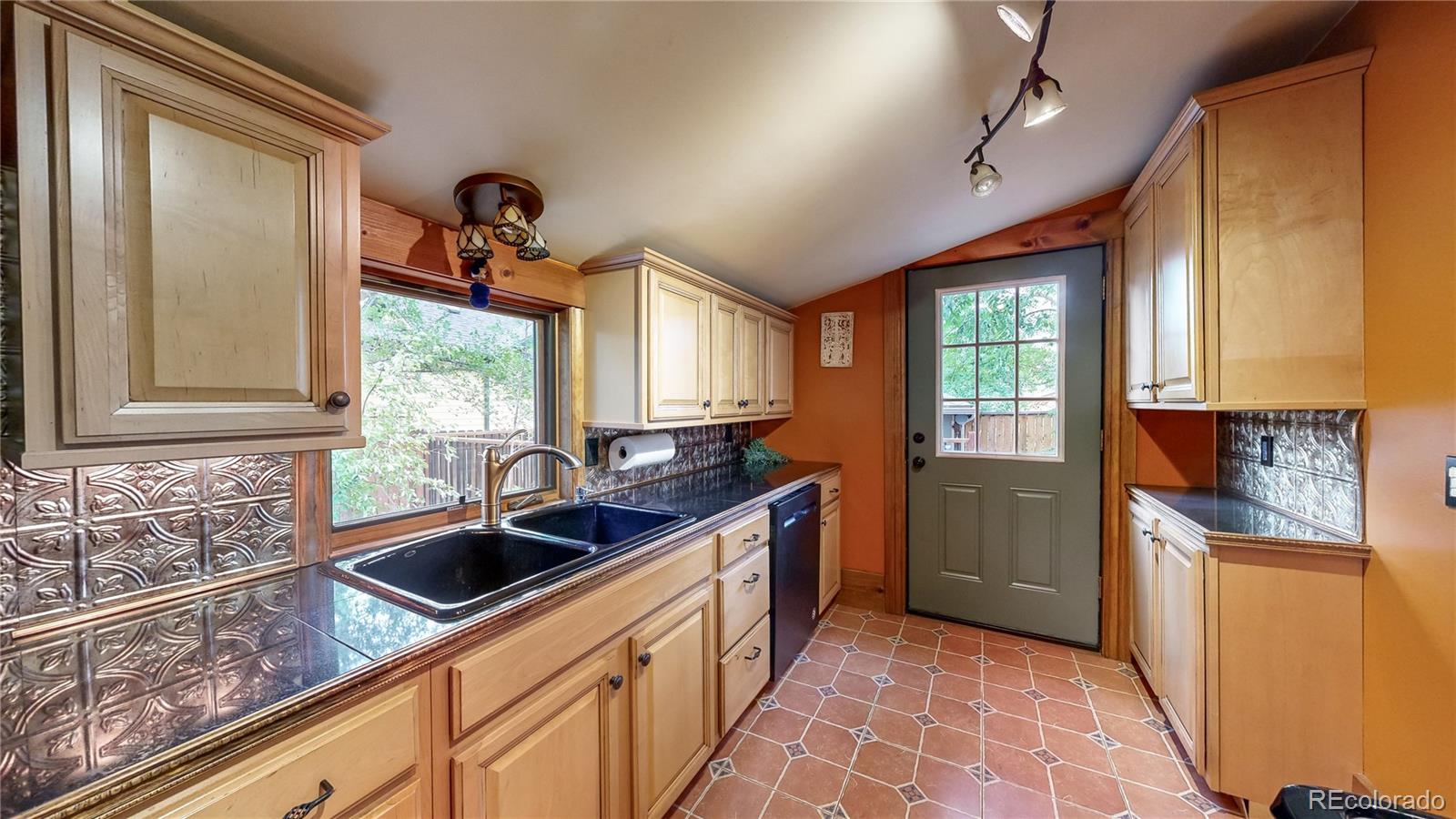 MLS Image #14 for 443  seward street,lyons, Colorado