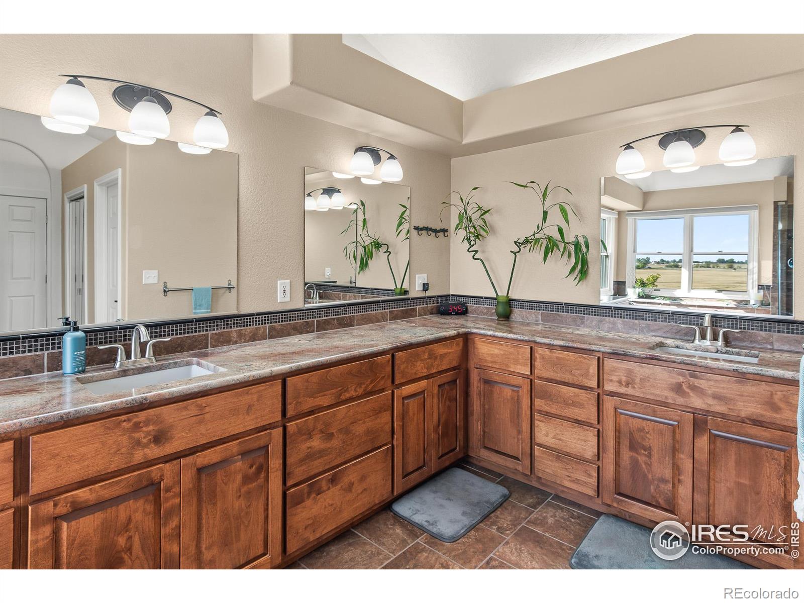 MLS Image #20 for 3020  blue mountain court,loveland, Colorado