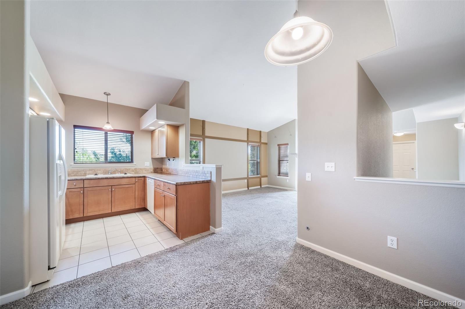 MLS Image #12 for 5800  tower road 1306,denver, Colorado