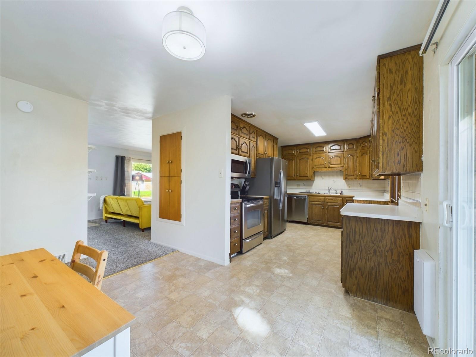 MLS Image #13 for 2857  jon street,colorado springs, Colorado