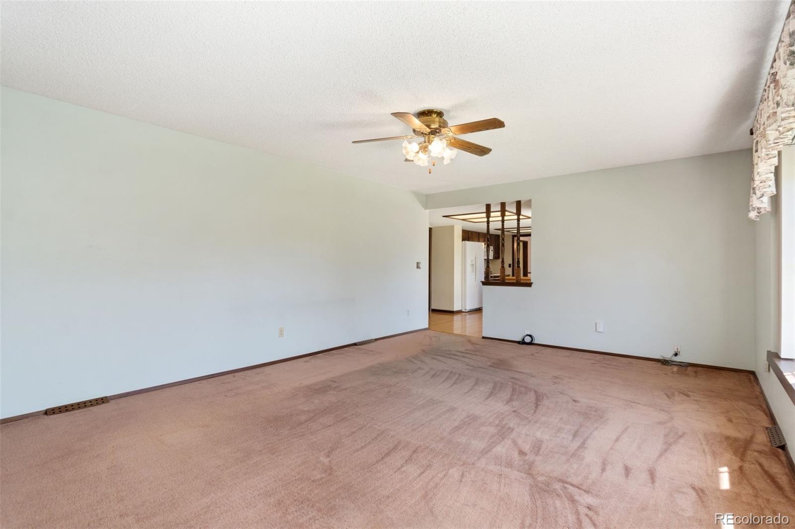 MLS Image #11 for 2101 s lansing court,aurora, Colorado