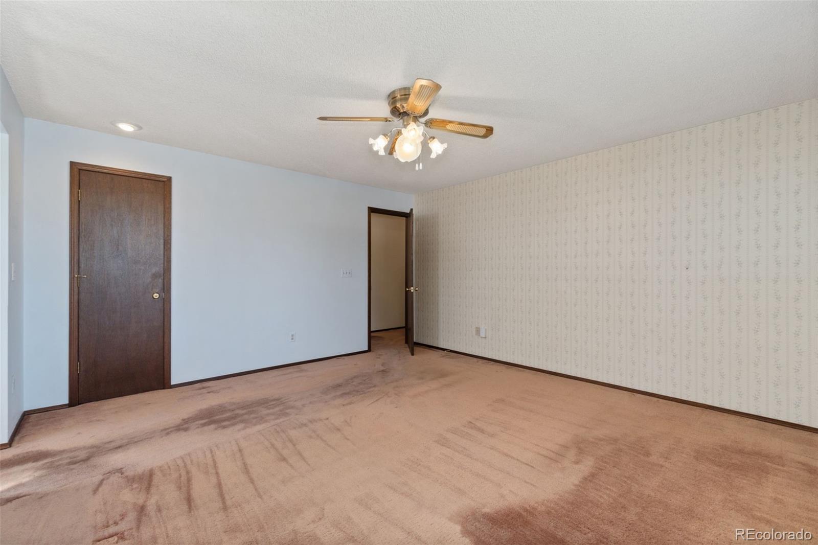 MLS Image #15 for 2101 s lansing court,aurora, Colorado