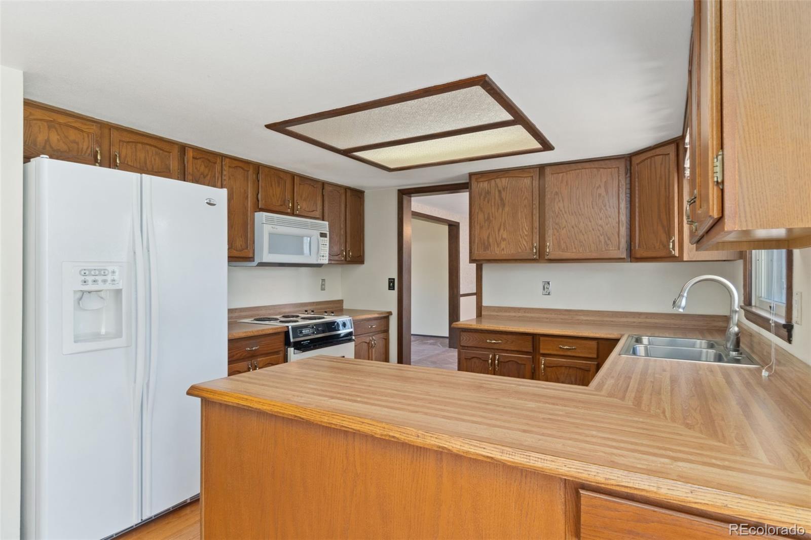 MLS Image #8 for 2101 s lansing court,aurora, Colorado