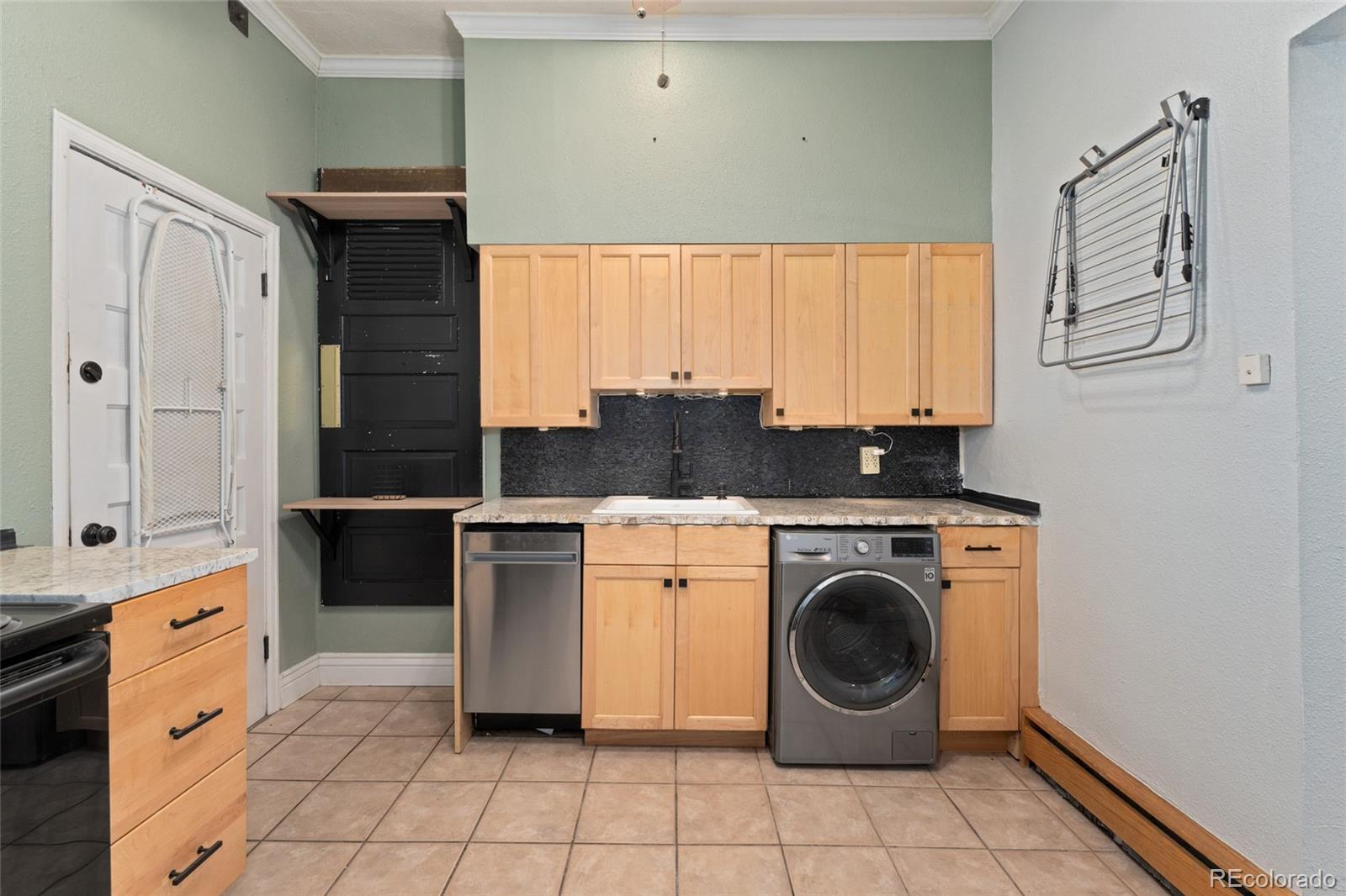 MLS Image #12 for 3127 w 28th avenue,denver, Colorado