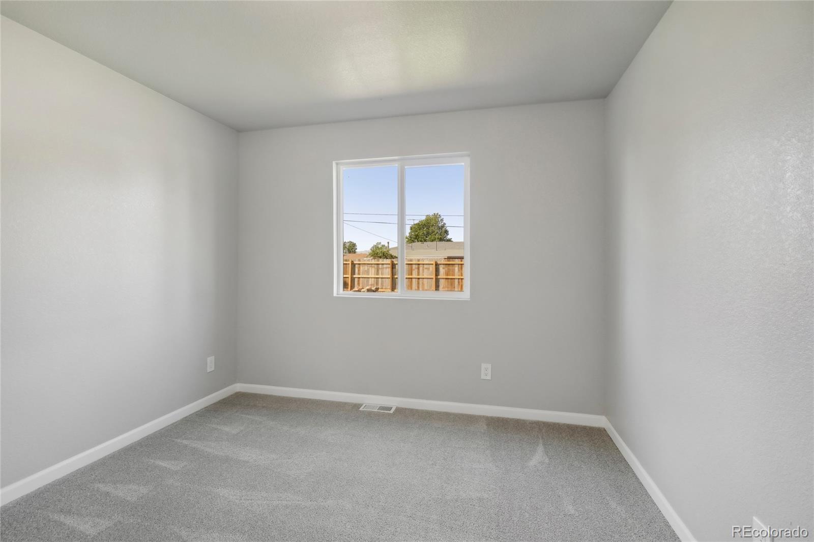 MLS Image #16 for 1833  dilmont avenue,greeley, Colorado