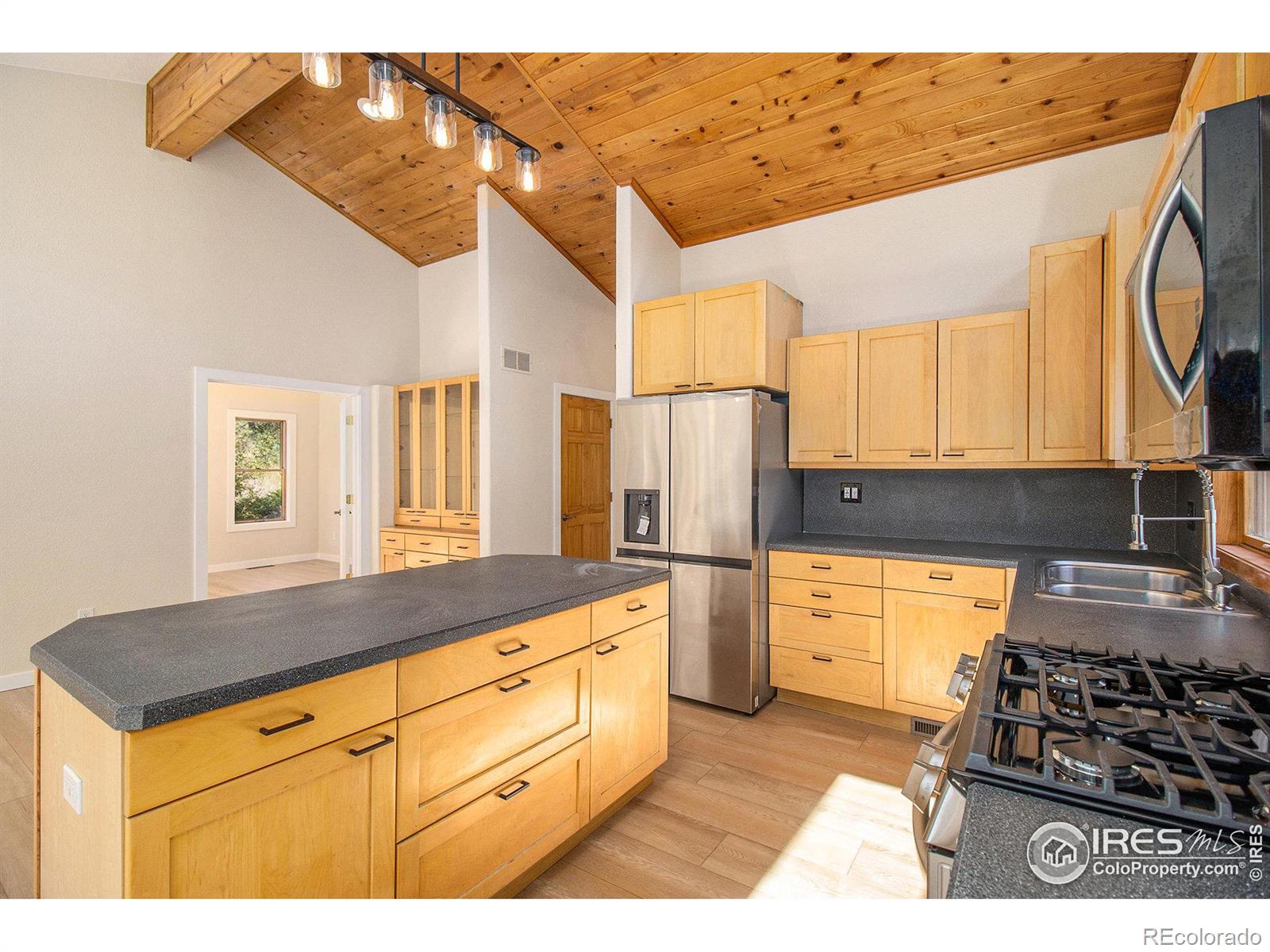 MLS Image #8 for 342  brook circle,boulder, Colorado