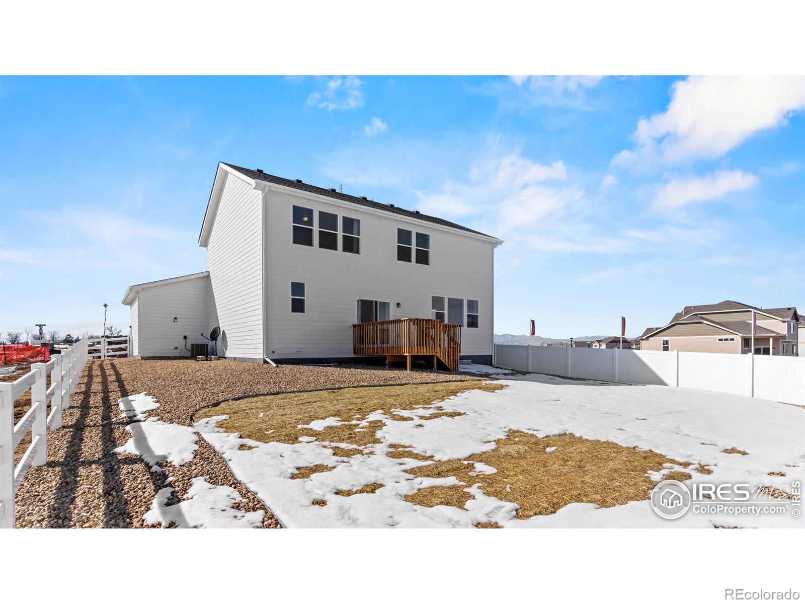 MLS Image #38 for 2587  doe ridge way,johnstown, Colorado