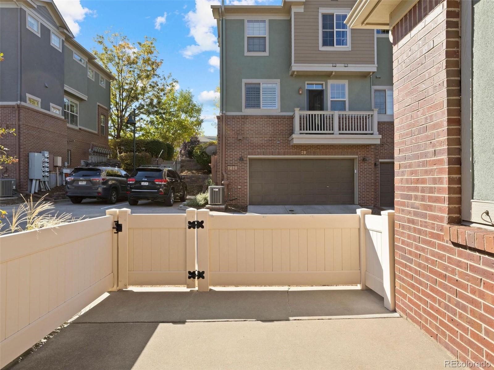 MLS Image #12 for 7340 e 8th avenue,denver, Colorado