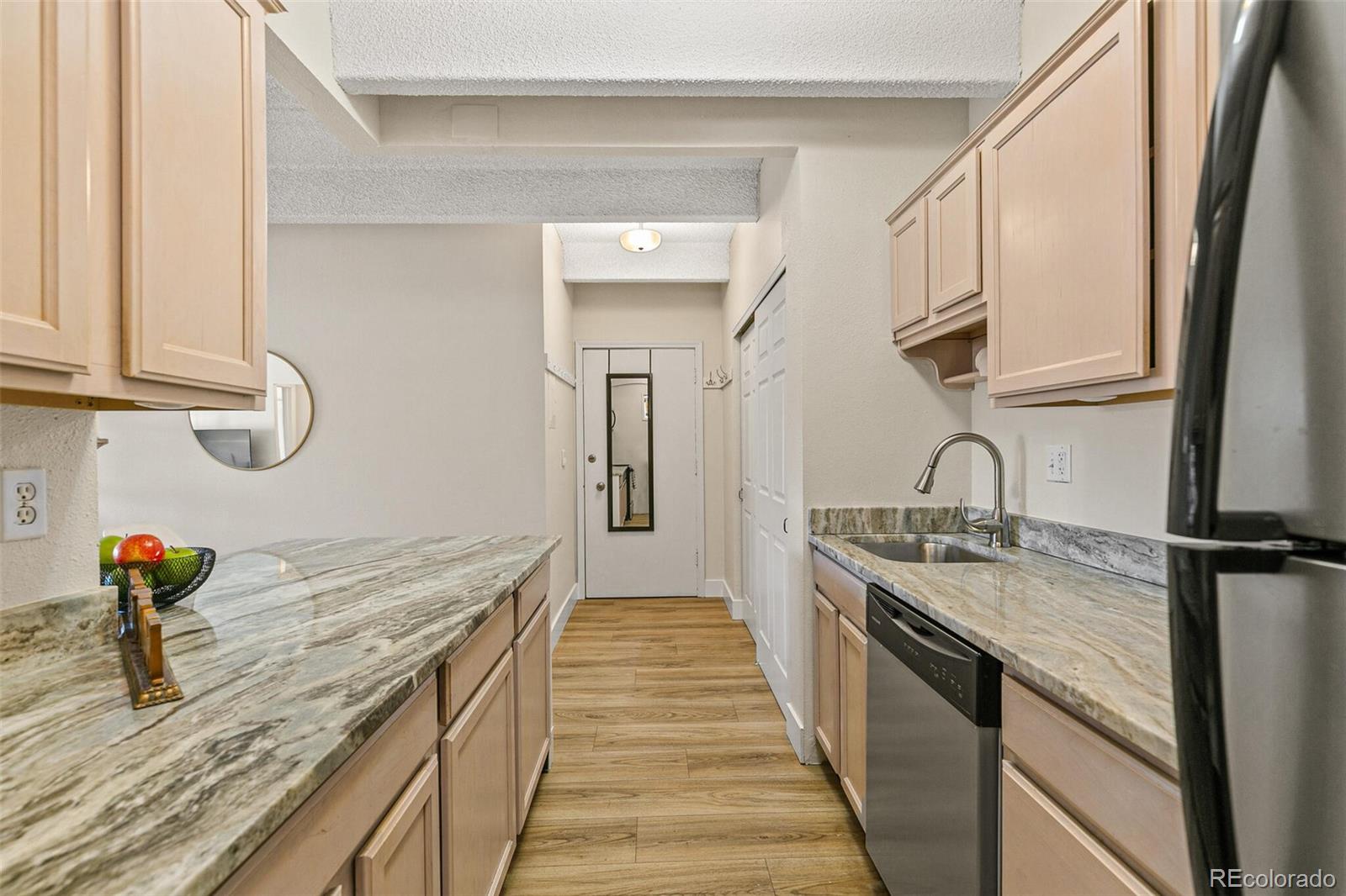 MLS Image #18 for 551 n pearl street 301,denver, Colorado