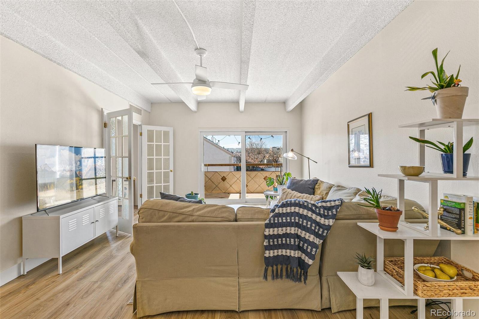 MLS Image #6 for 551 n pearl street 301,denver, Colorado